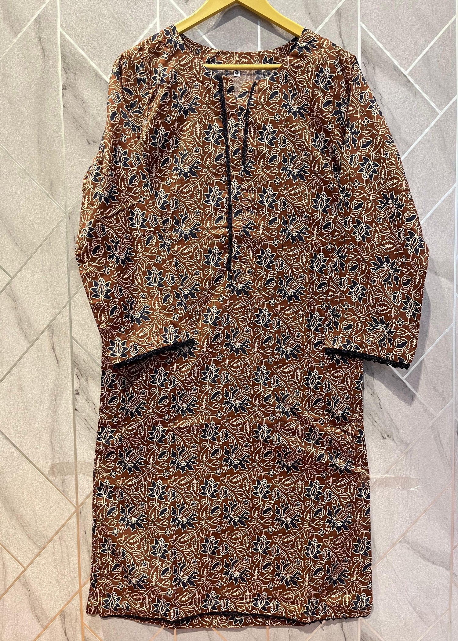 Salimas Lawn Cotton Suit – Brown Base with Black & White Floral Print Women 2pcs