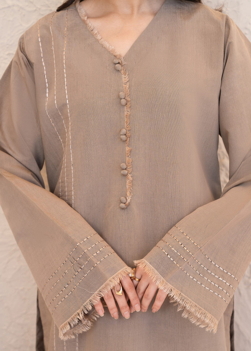 Mannat Vora Women 2pcs