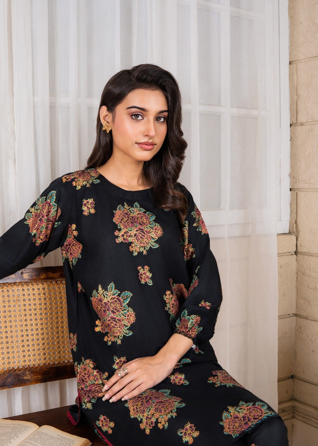 Gulposh Ghulabo (Printed ) Black Women 2pcs