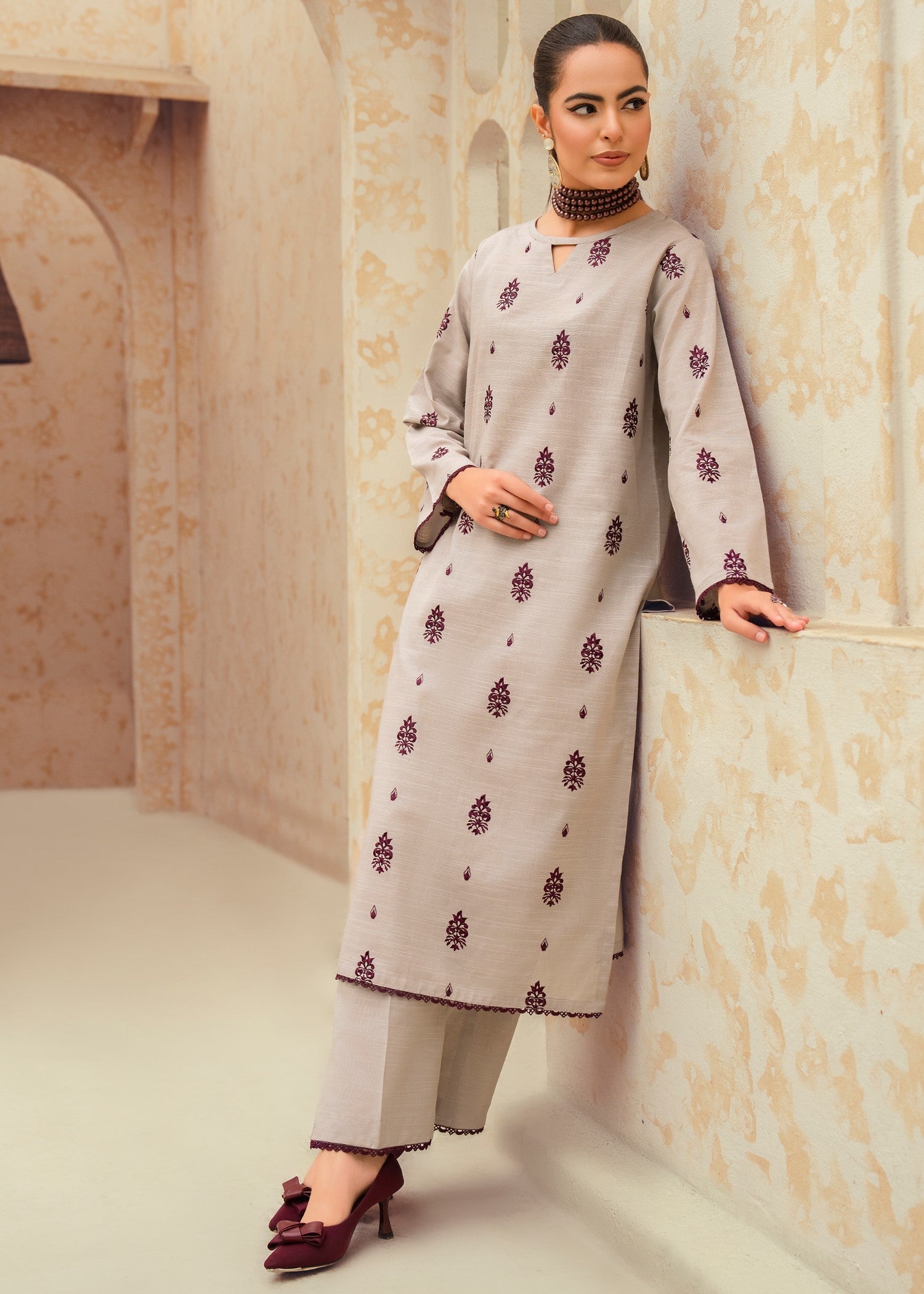 Thistle & Threads Zircon Women 3pcs