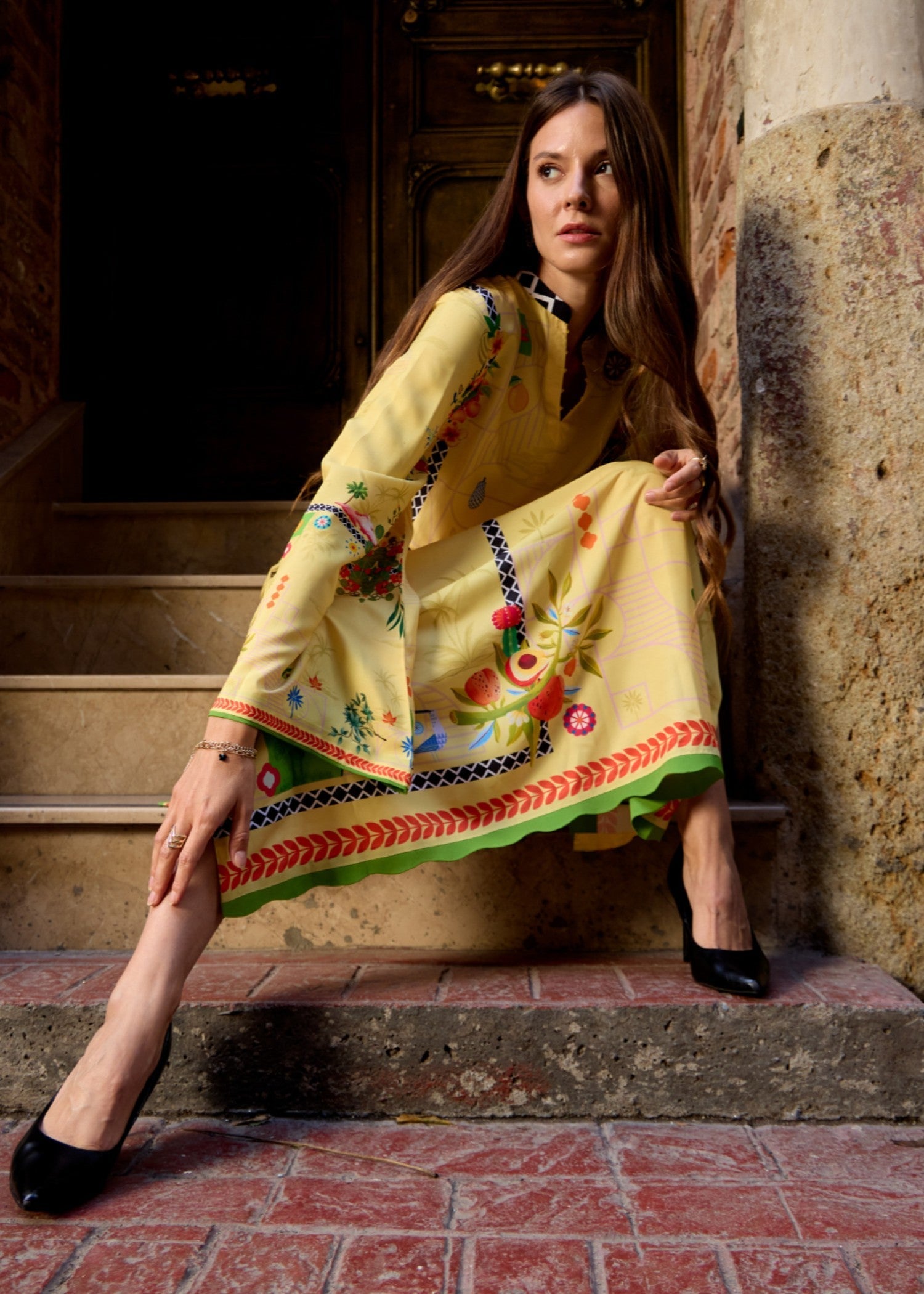 Kiara Neon Kaftan Women 1pcs