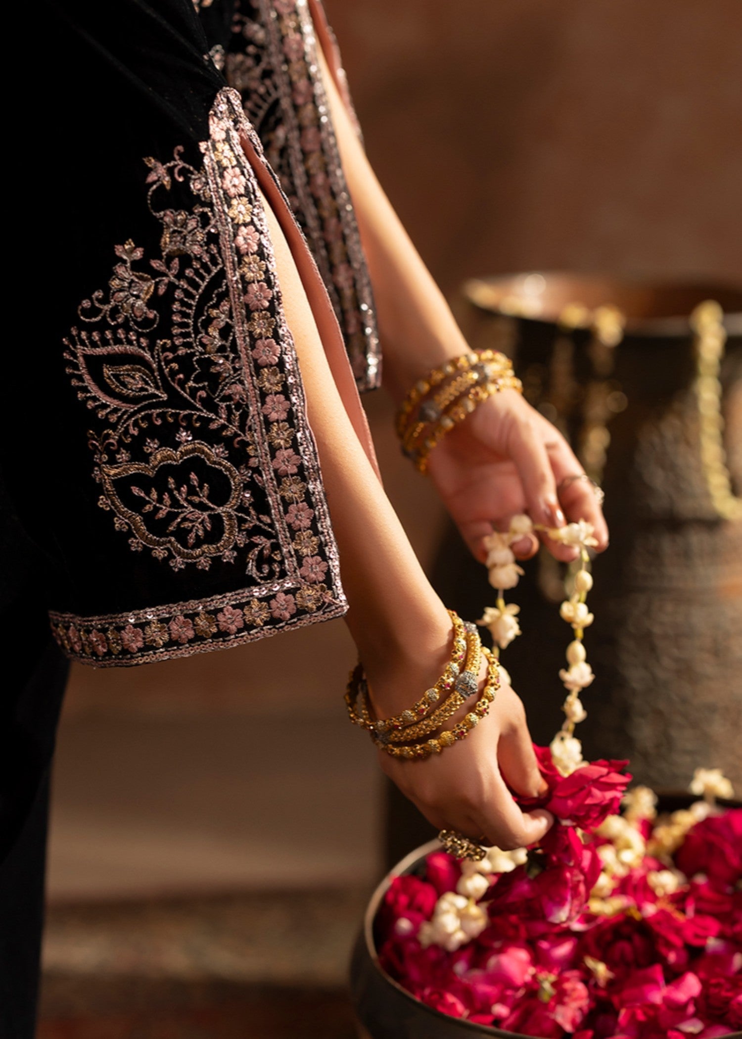 Kross Kulture Single Embroidered Velvet Shirt Women 1pcs