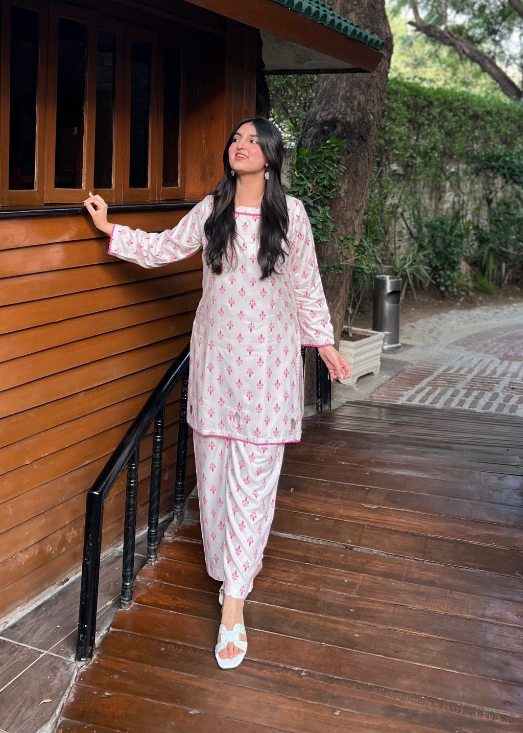 B.K Clothings Crystal Veil Women 2pcs