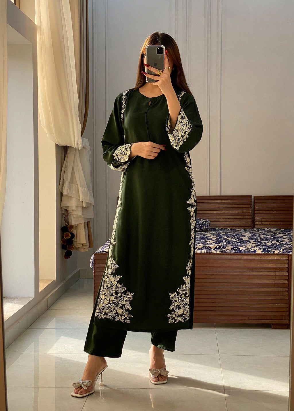 Stylish Collection MARGARITA EMBROIDERED Women 2pcs