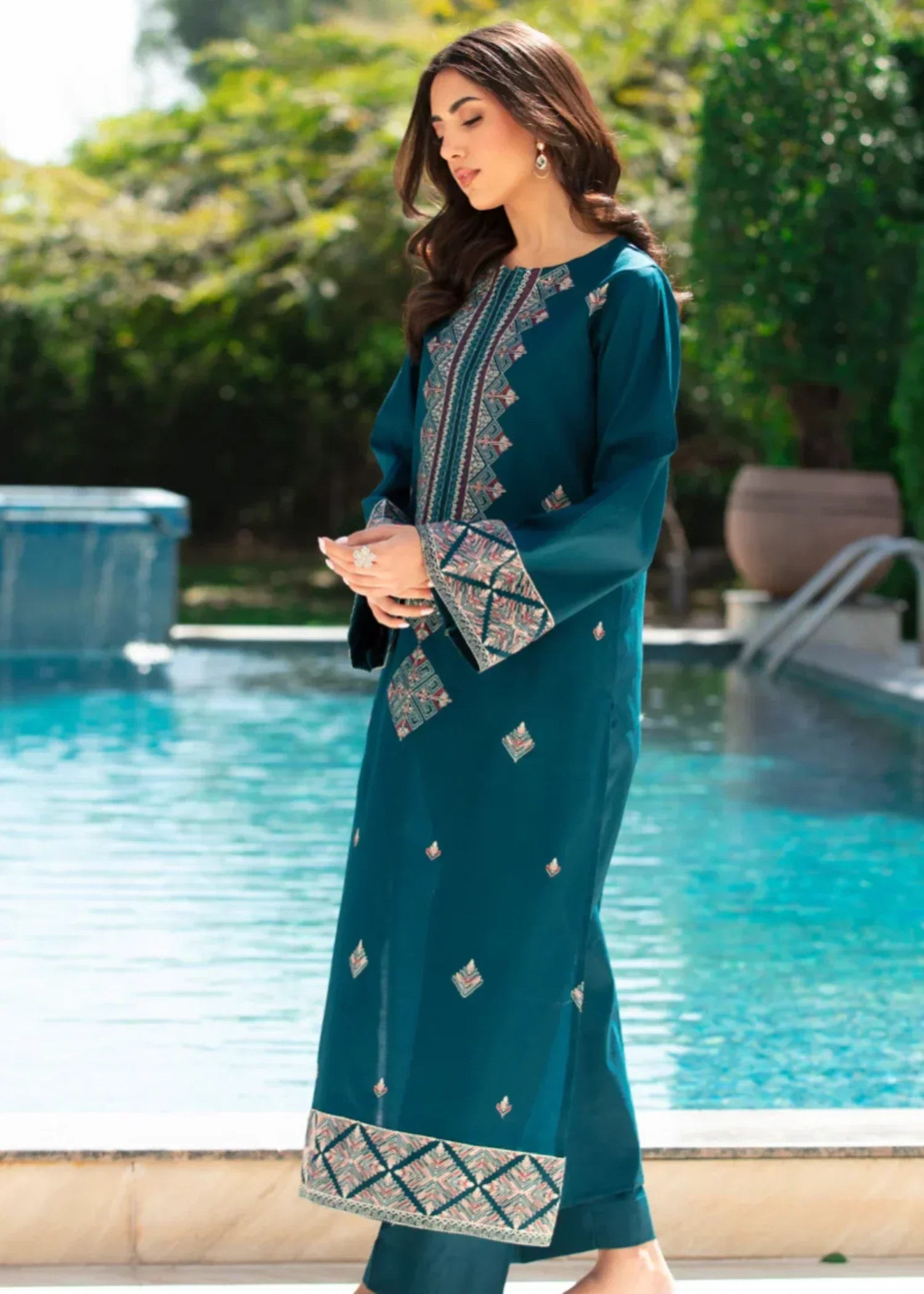 Shehroz Fashion TEHZEEB LAWN EMBROIDERY SUIT Women 2pcs