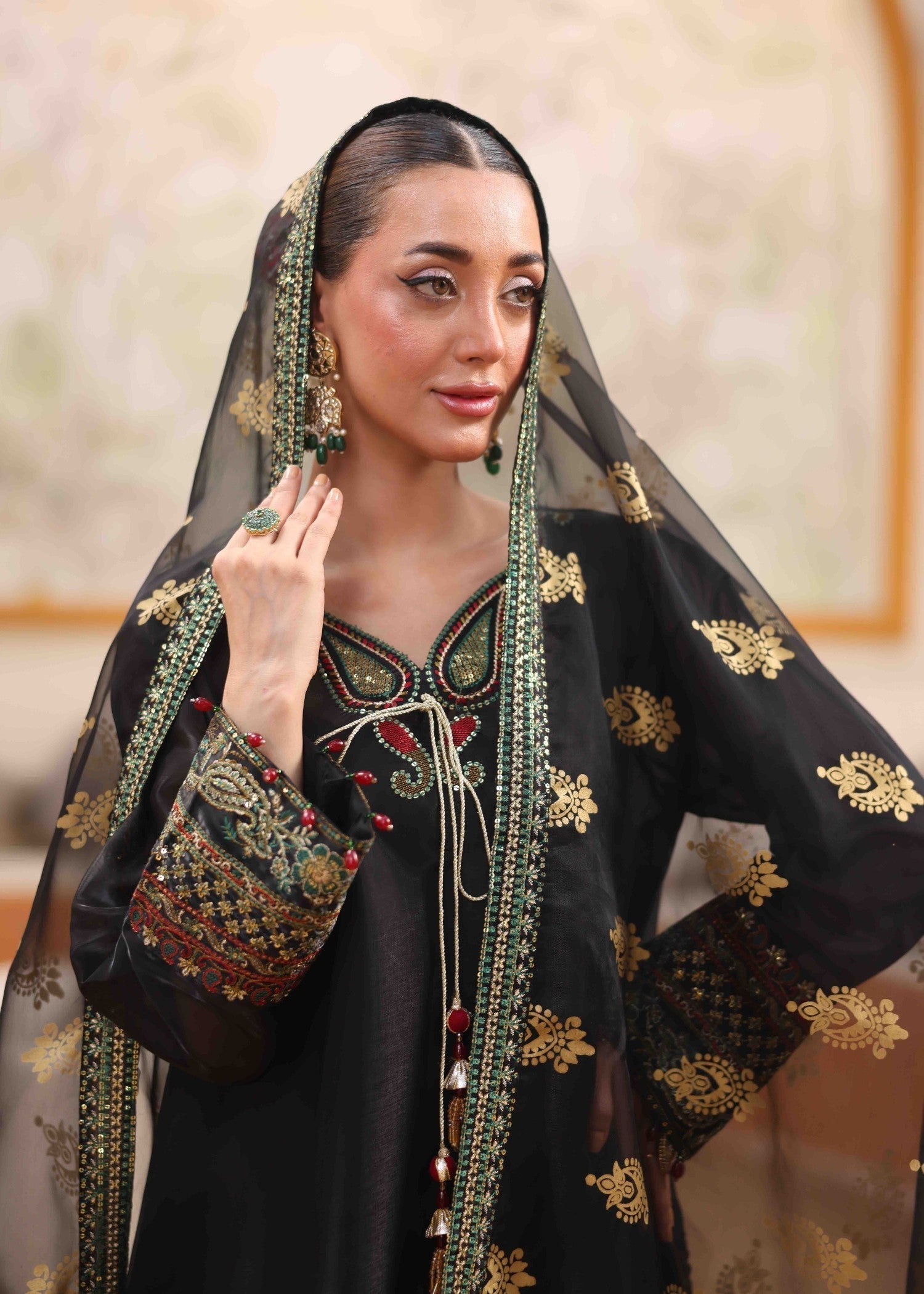 Costumo Sabrina Women 4pcs