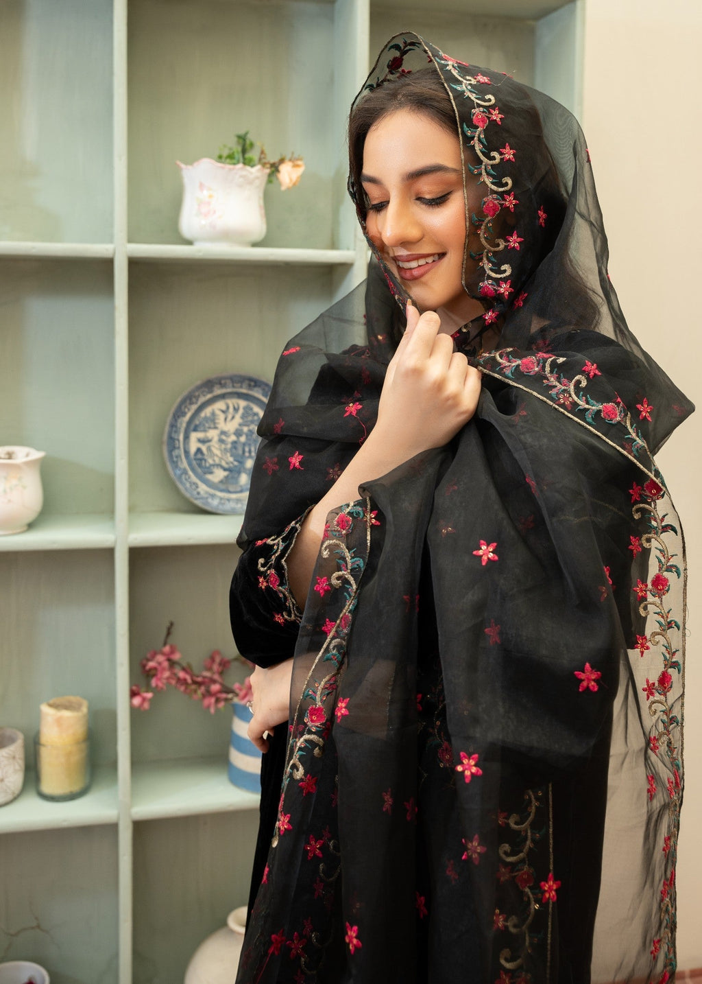 Naaz Couture Black velvet Embroidered Suit Women 3pcs