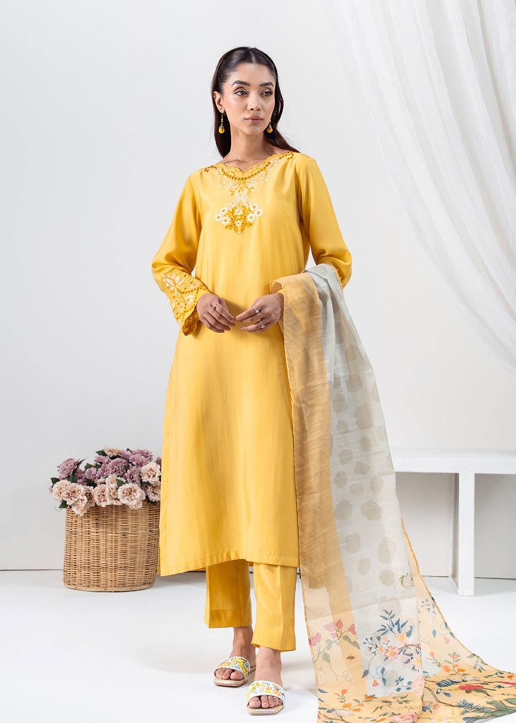 Kross Kulture Embroidered silk Lawn Suit 01642 Women 3pcs