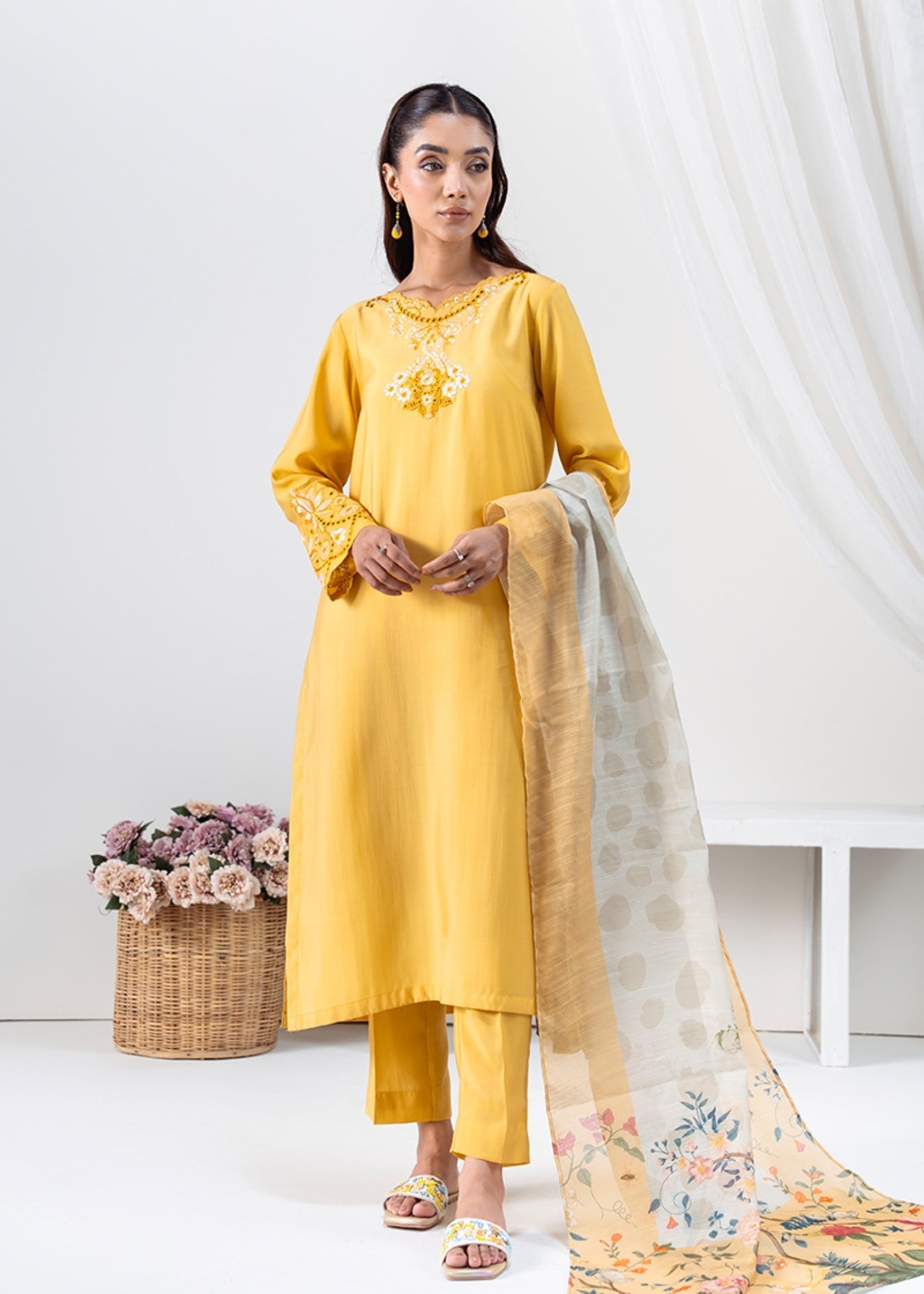 Kross Kulture Embroidered silk Lawn Suit 01642 Women 3pcs