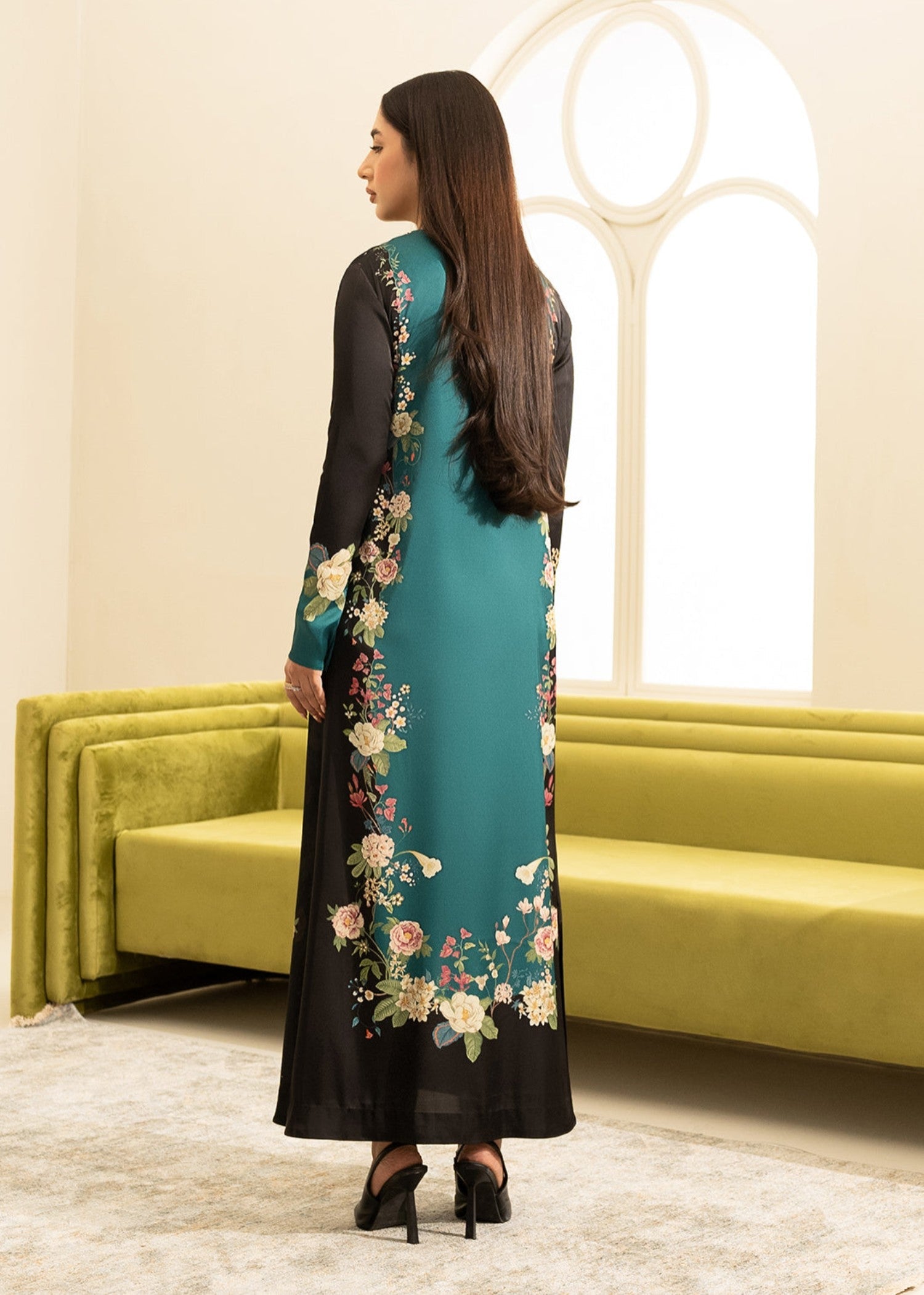Reetriwaj Karozit Women 2pcs
