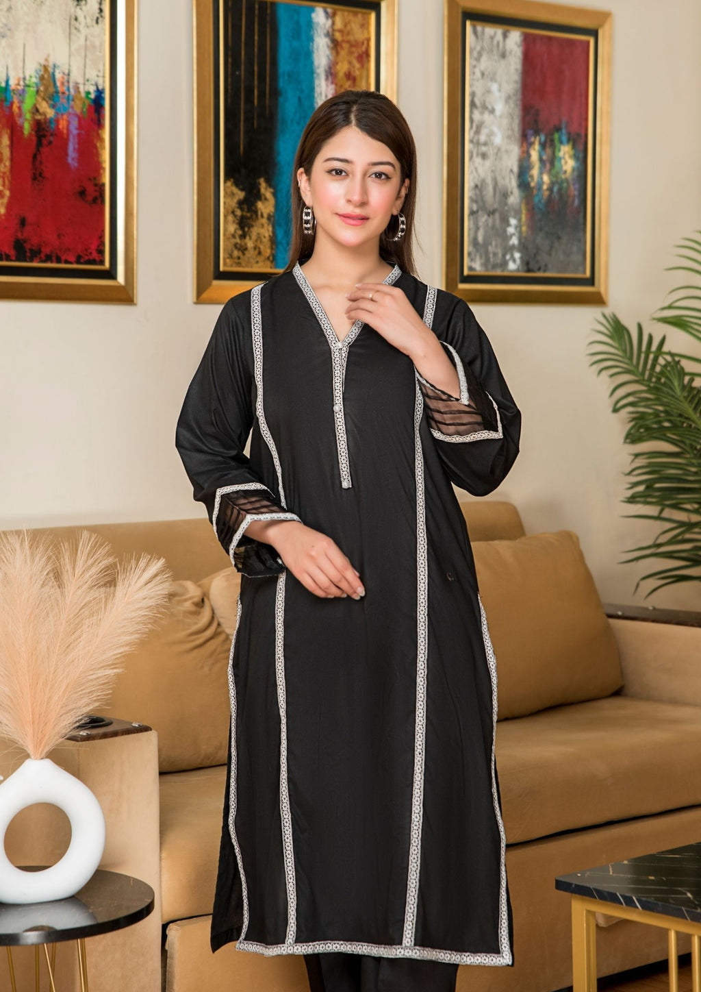 Yolo Pret EMBROIDERED LAWN BLK B25 0001 Women 2pcs