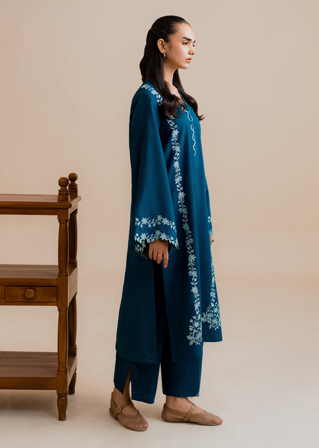Kiara Solea – Embroidered Co ords Khaddar Set Women 3pcs