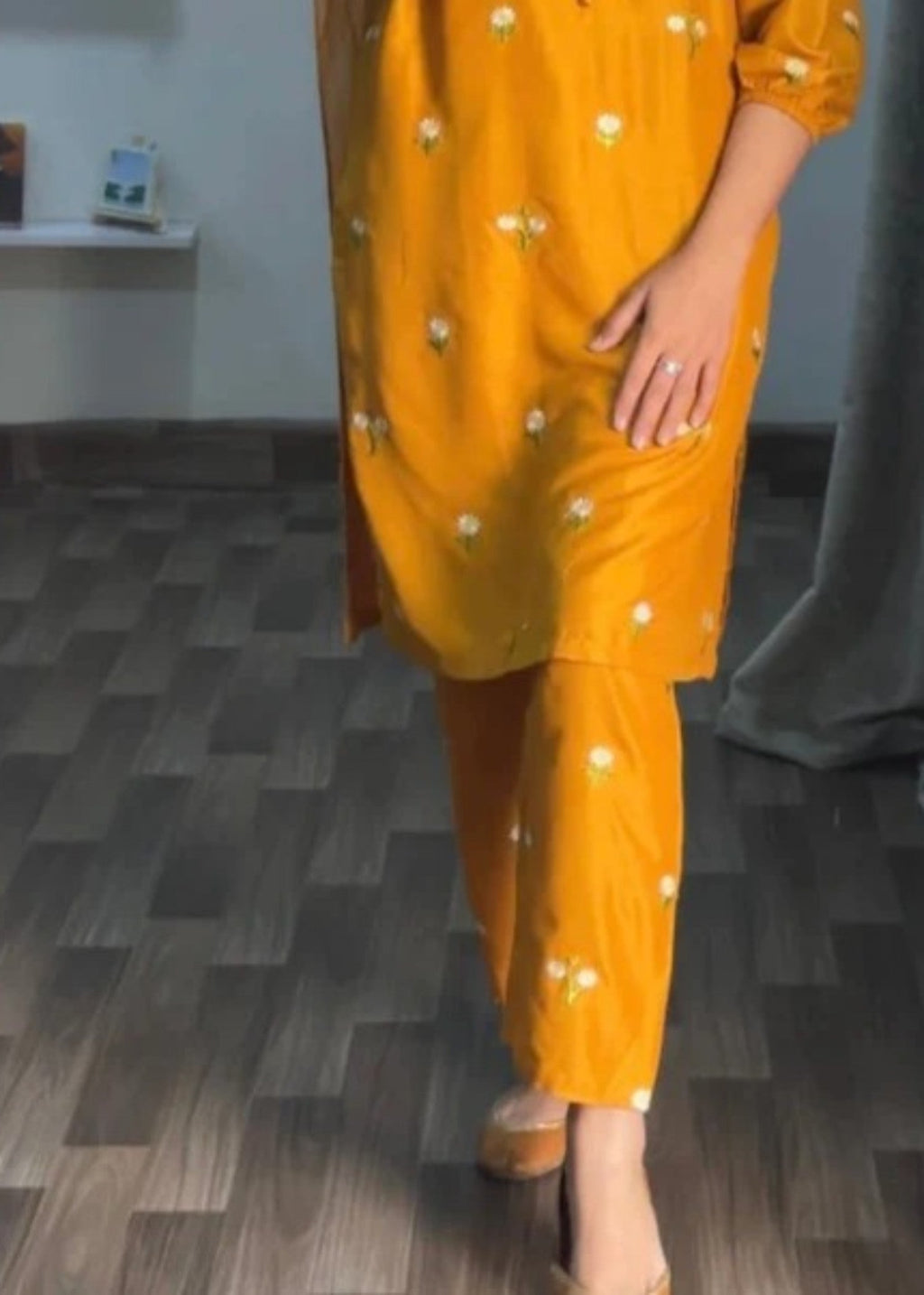 Chaudhary Arts Floral Mustard Women 2pcs