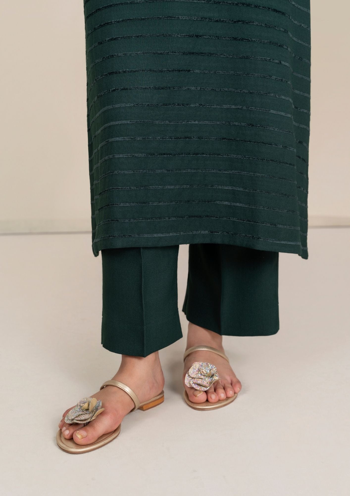 Yolo Pret Alpine Velvet Shirt with Velvet Border Shawl and Plain Trouser AML W25 0013 Women 3pcs