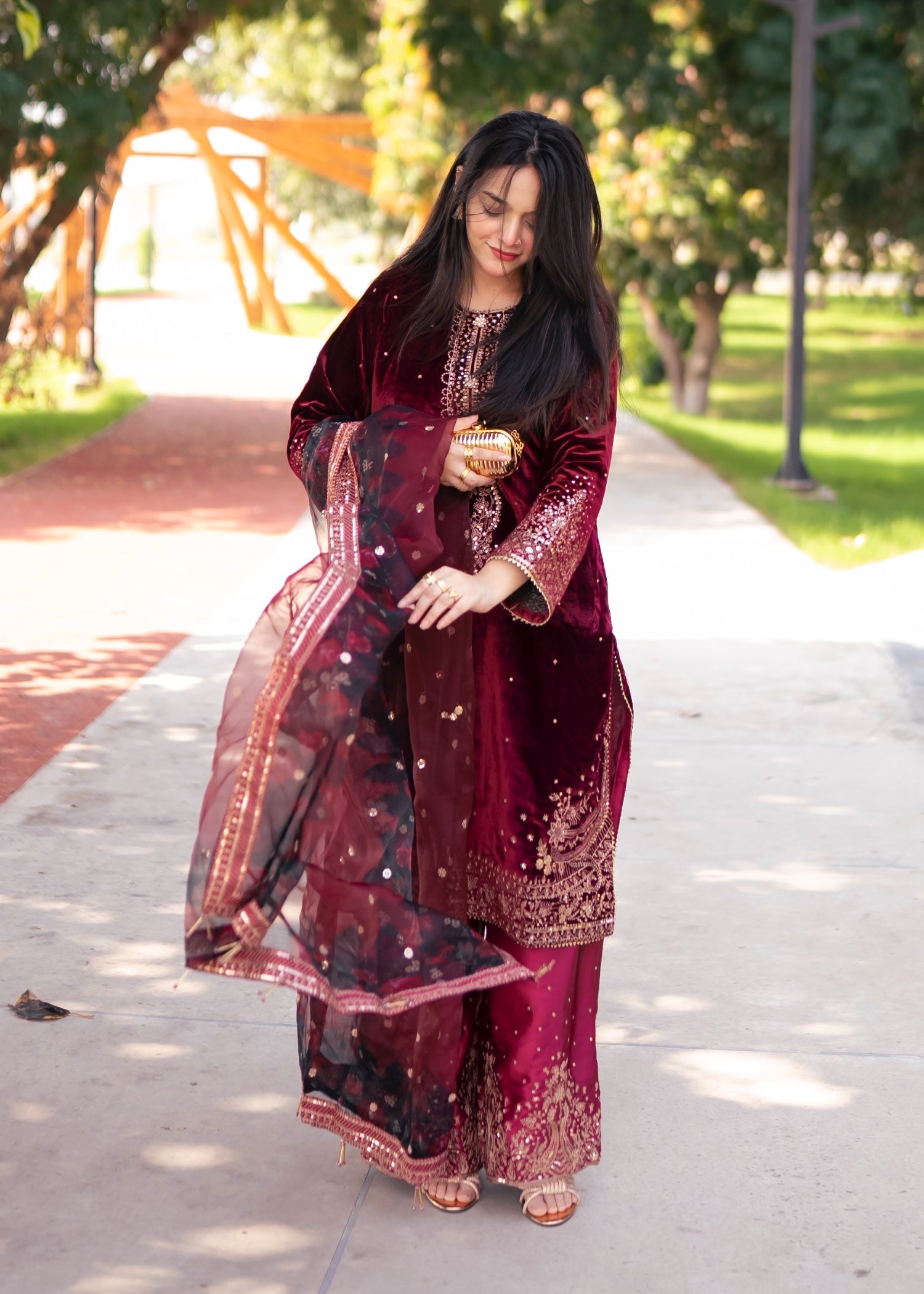 Suits By Sadia Velvet maroon nimra Women 3pcs