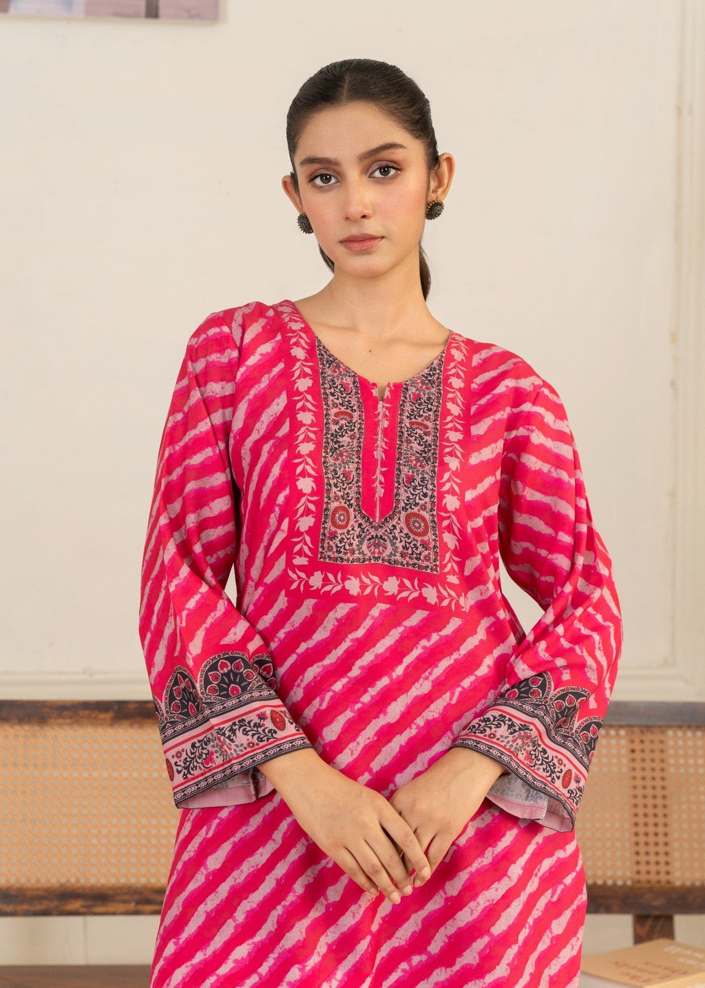 Aqs n Man Raha AM 018 Women 2pcs