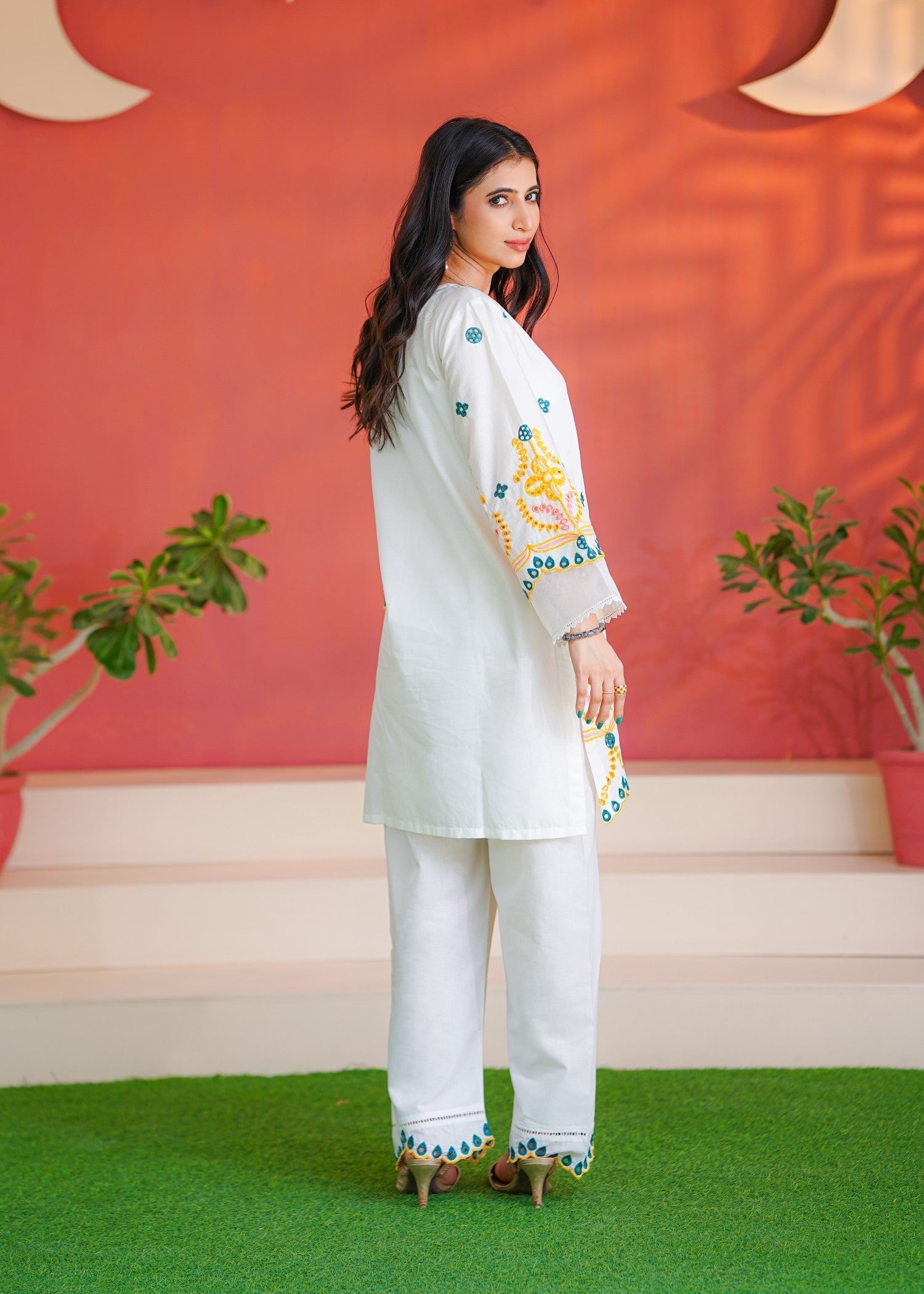 Abeera Subtle Grace – Embroidered Cotton (Art No. DD 002) Women 2pcs