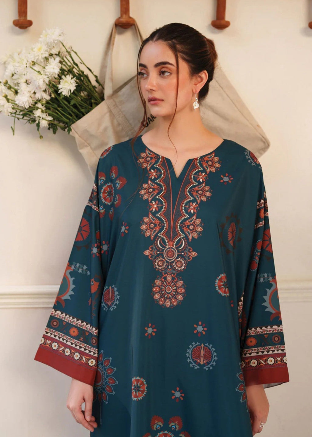 Garnet Clothing Aury Women 2pcs