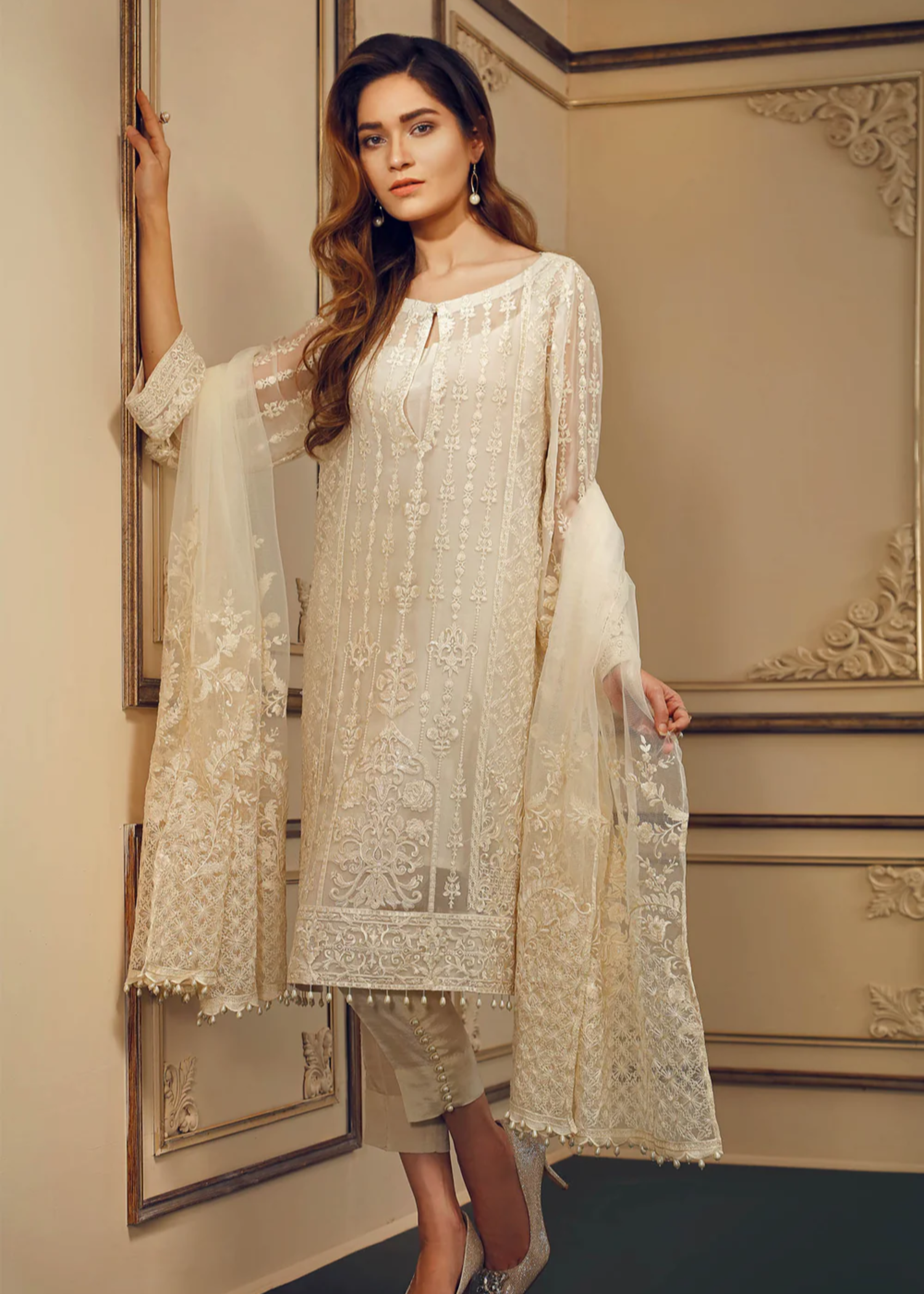 Baroque Pearl Luster stitched 25 Women 3pcs