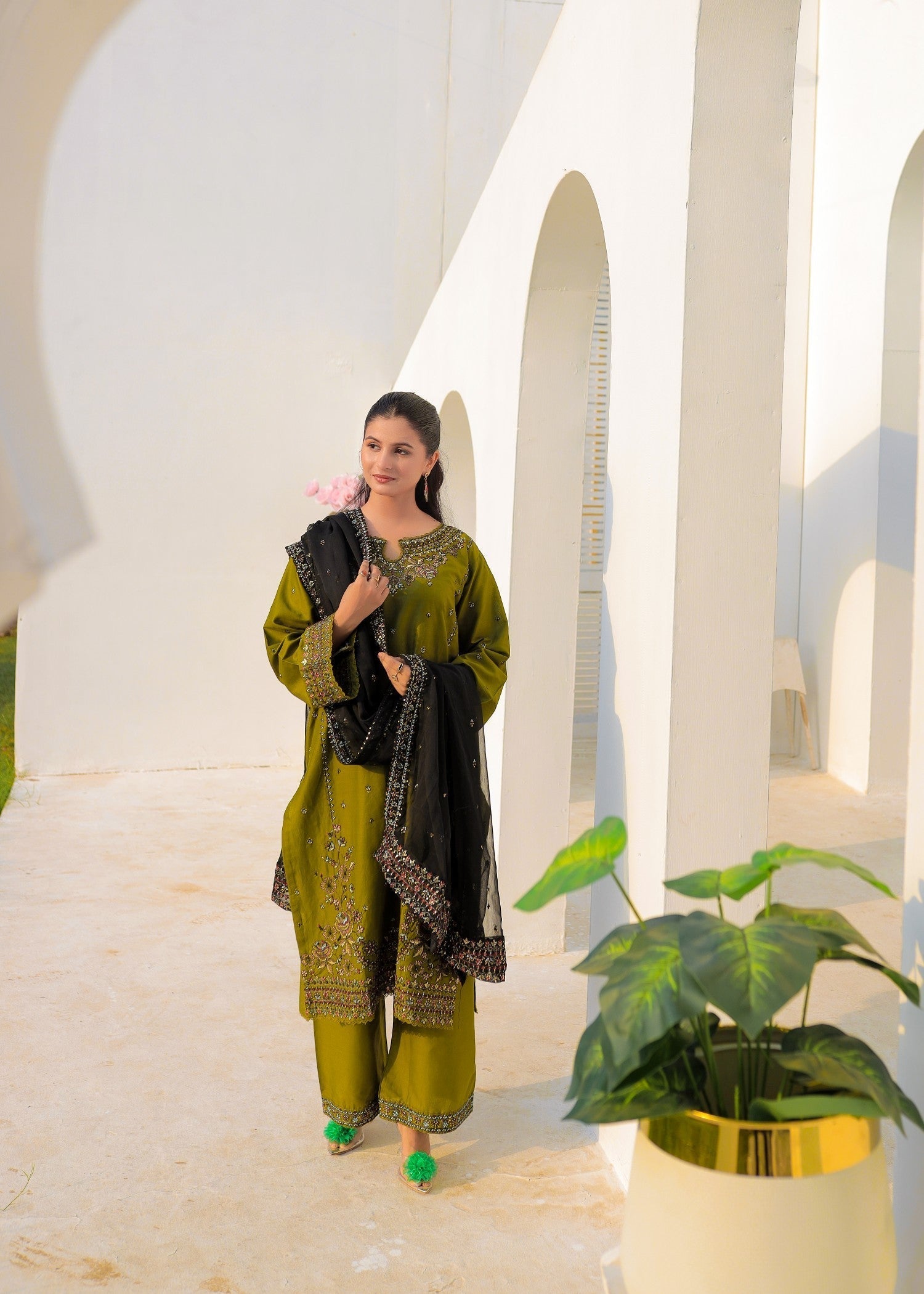 Shehroz Fashion EZZAL EMBROIDERY SUIT Women 3pcs