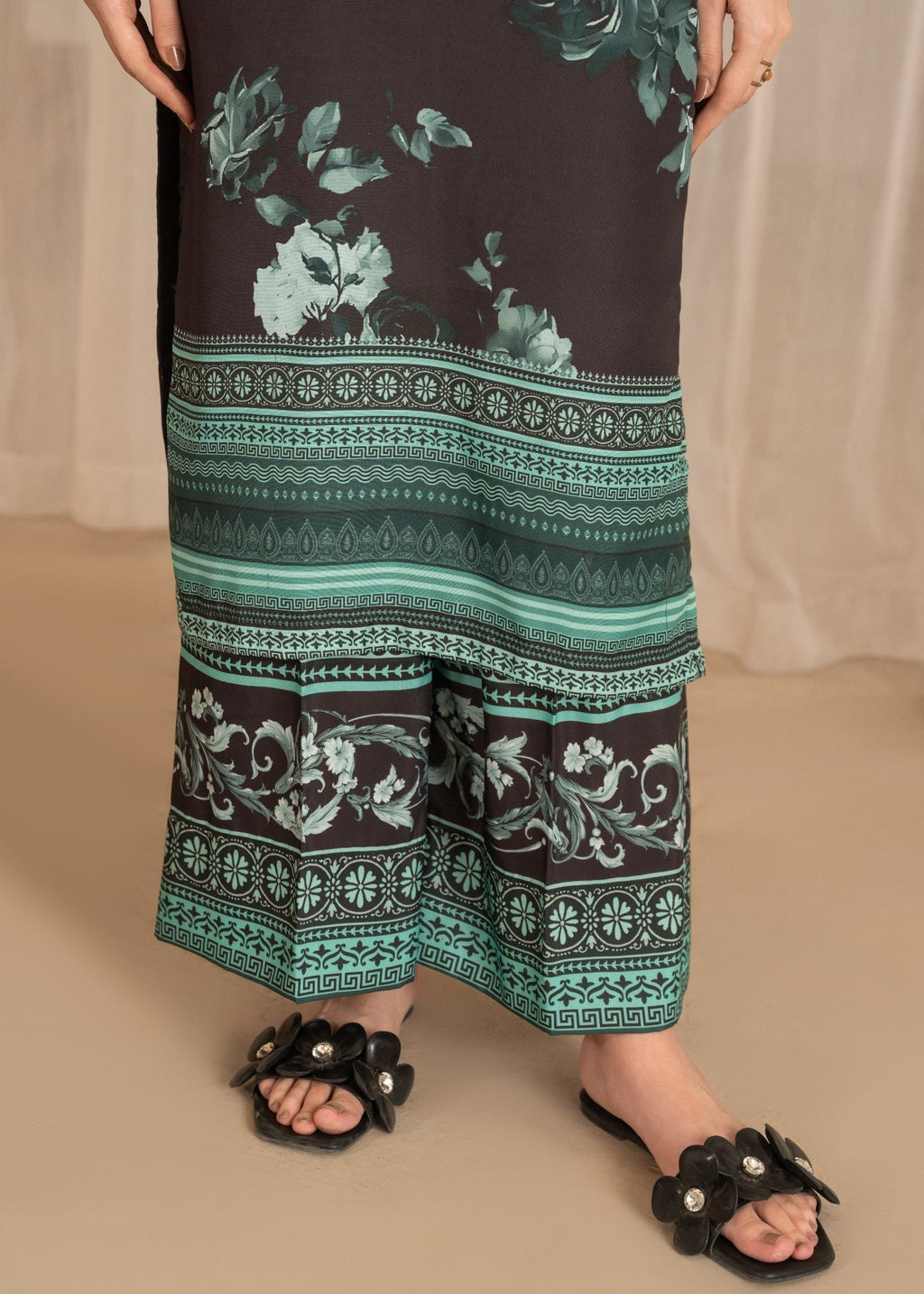 Sahibas By Mirza Aiza Women 2pcs