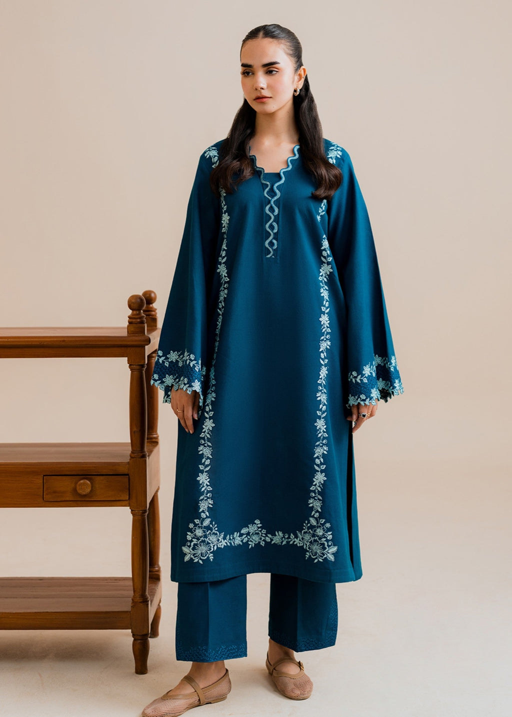 Kiara Solea – Embroidered Co ords Khaddar Set Women 3pcs