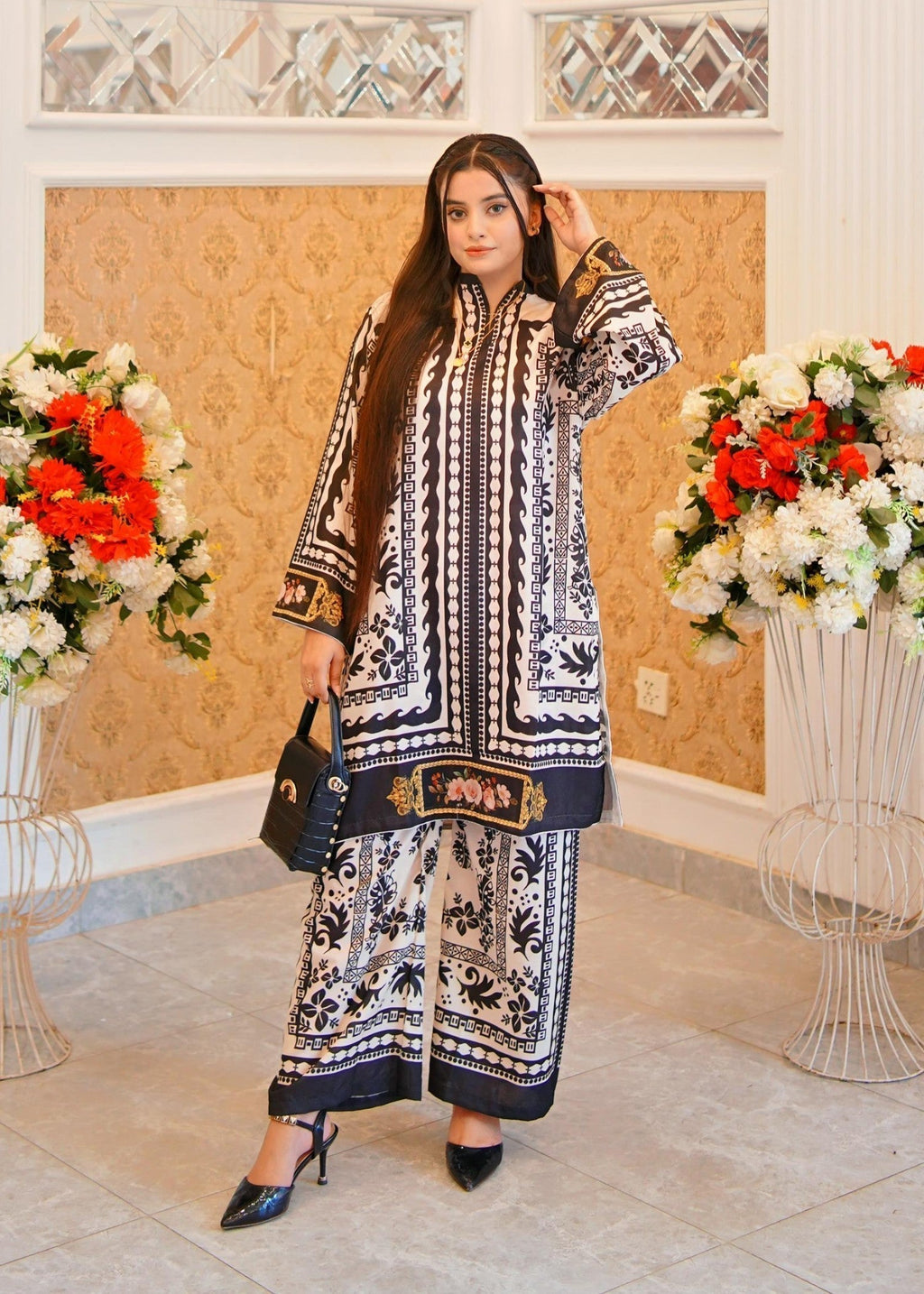 Midway Arts BLACK BEIGN coord Women 2pcs