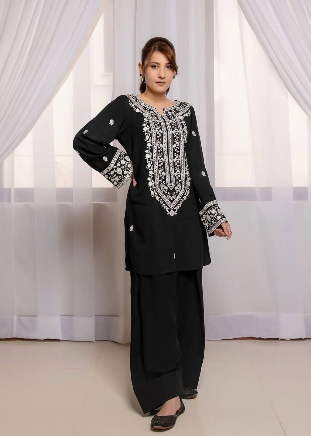 Midway Arts WEYLI Women 2pcs