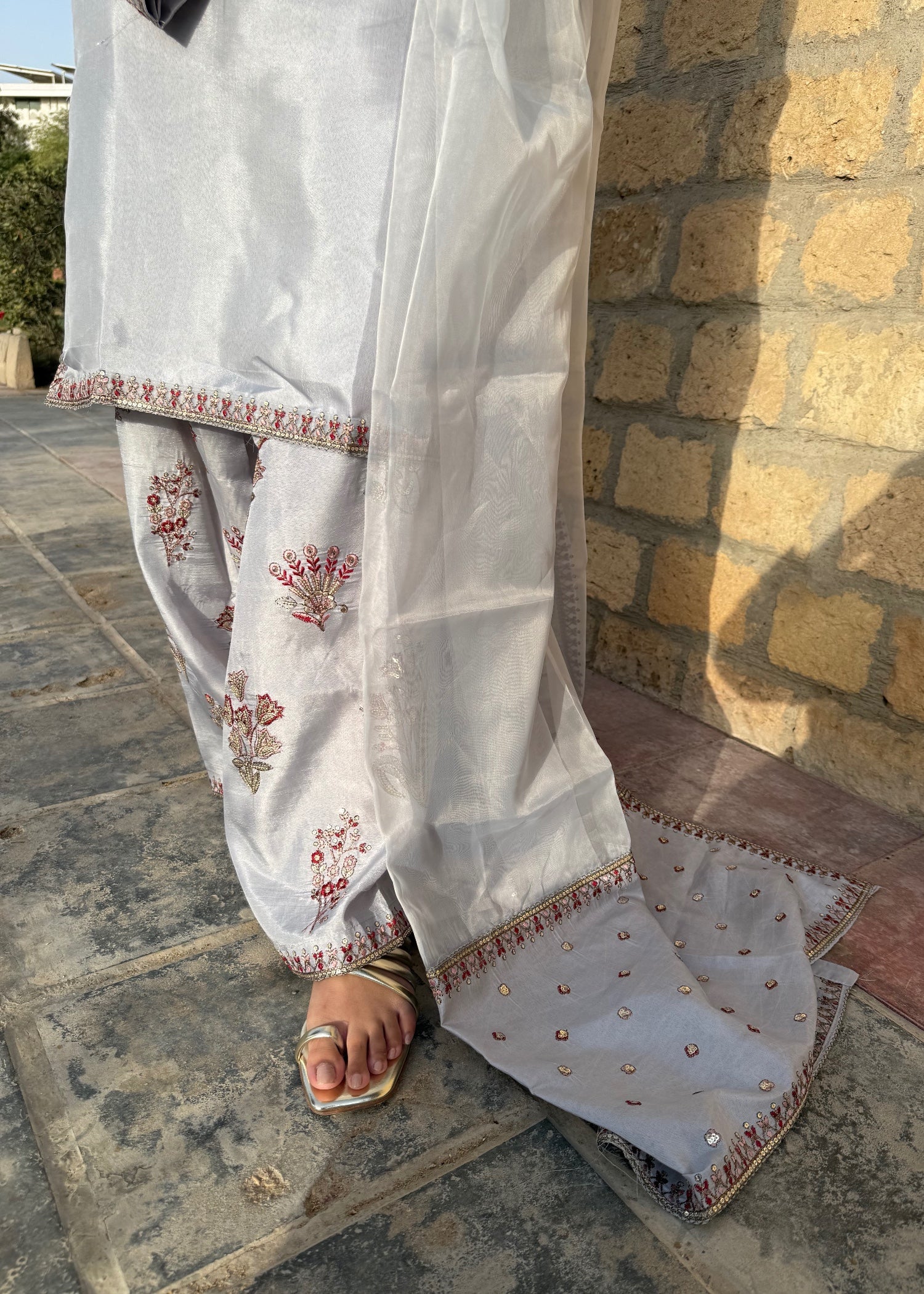 Suits By Sadia FARSHI SILVER Women 3pcs