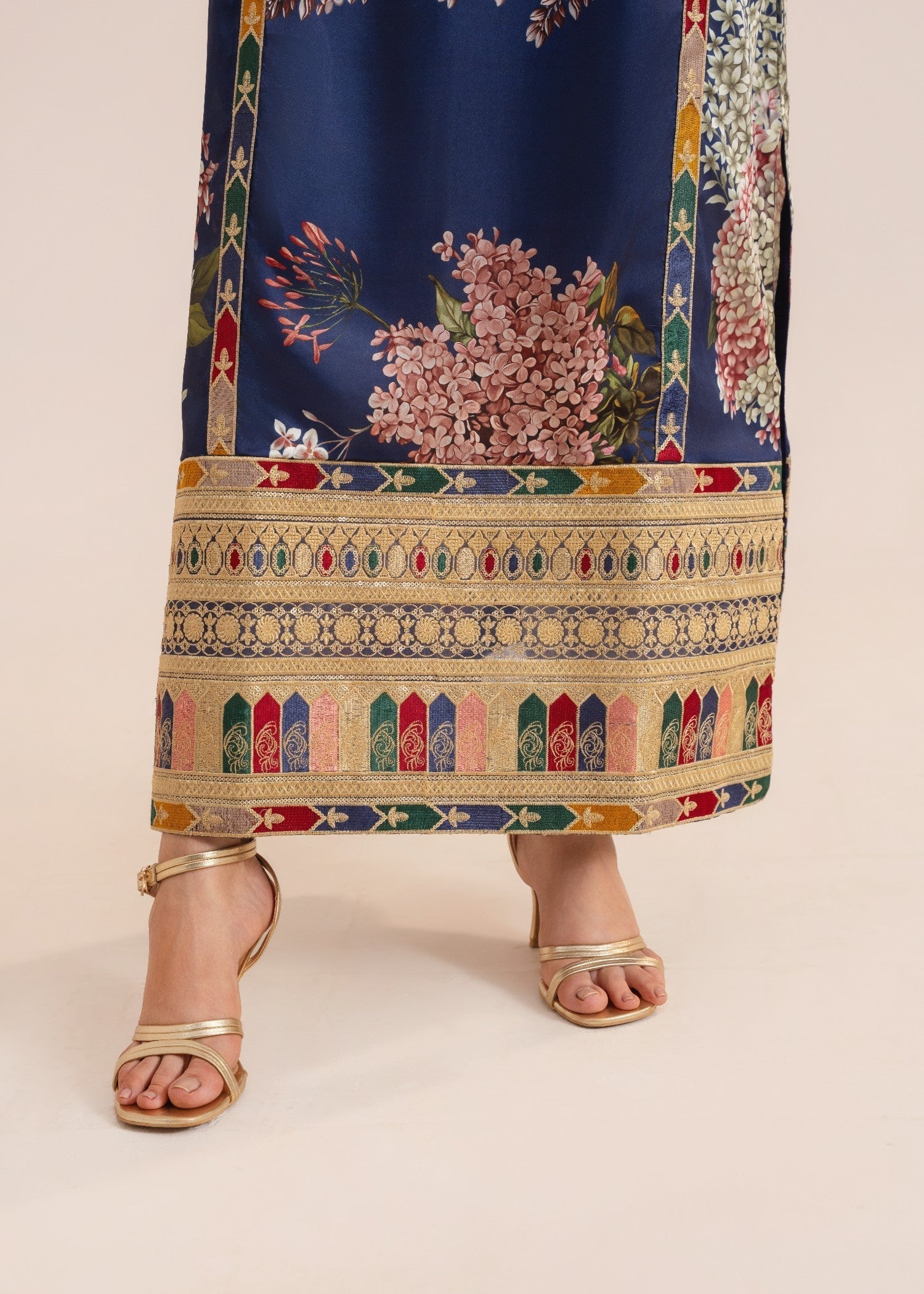 Rajdulari Kareena Silk Kaftan Women 1pcs