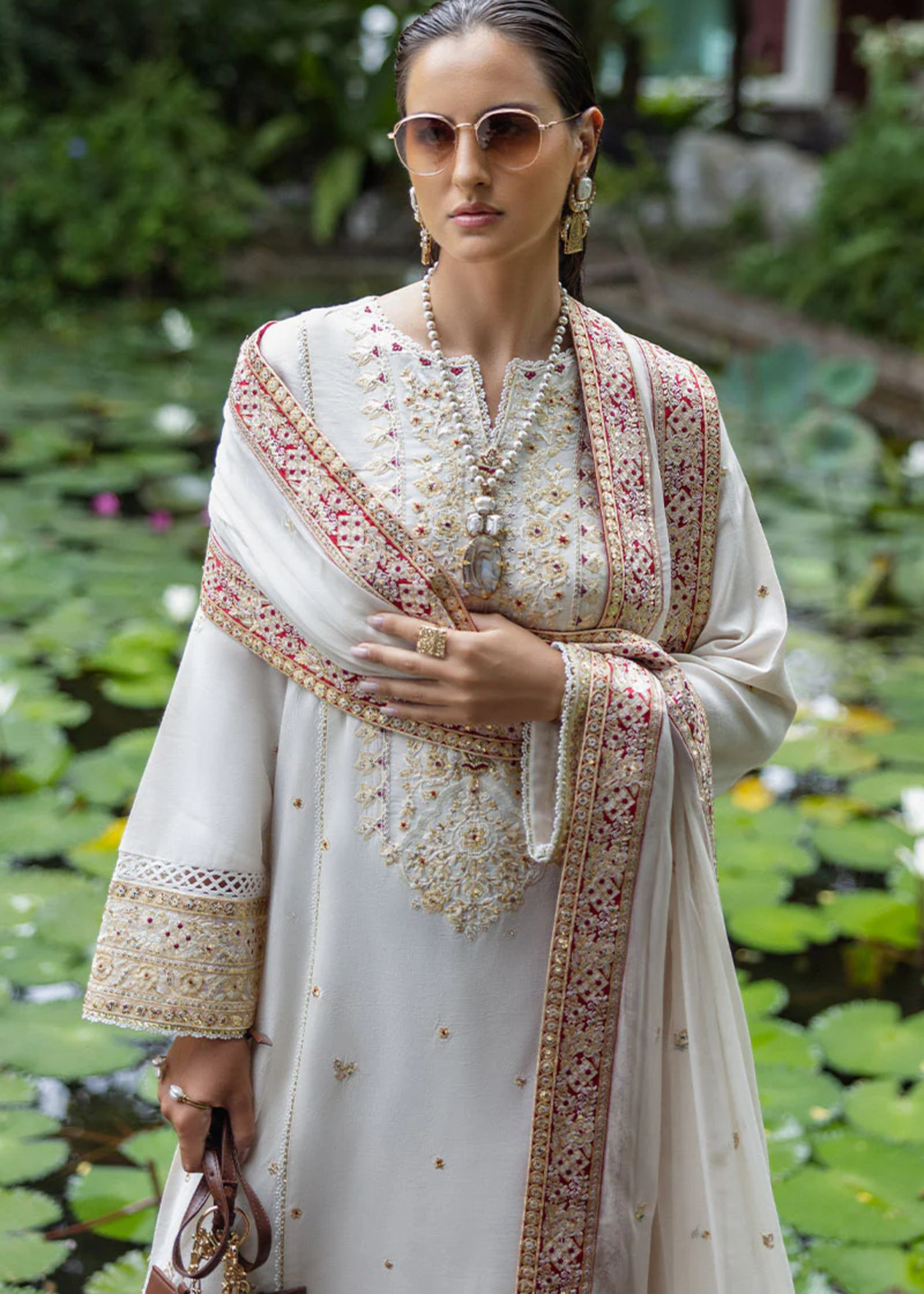 Mushq Elnaz 04 V1 25 Women 3pcs