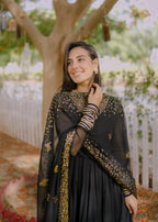 Tabassum Gauhar Ara Begum Women 2pcs