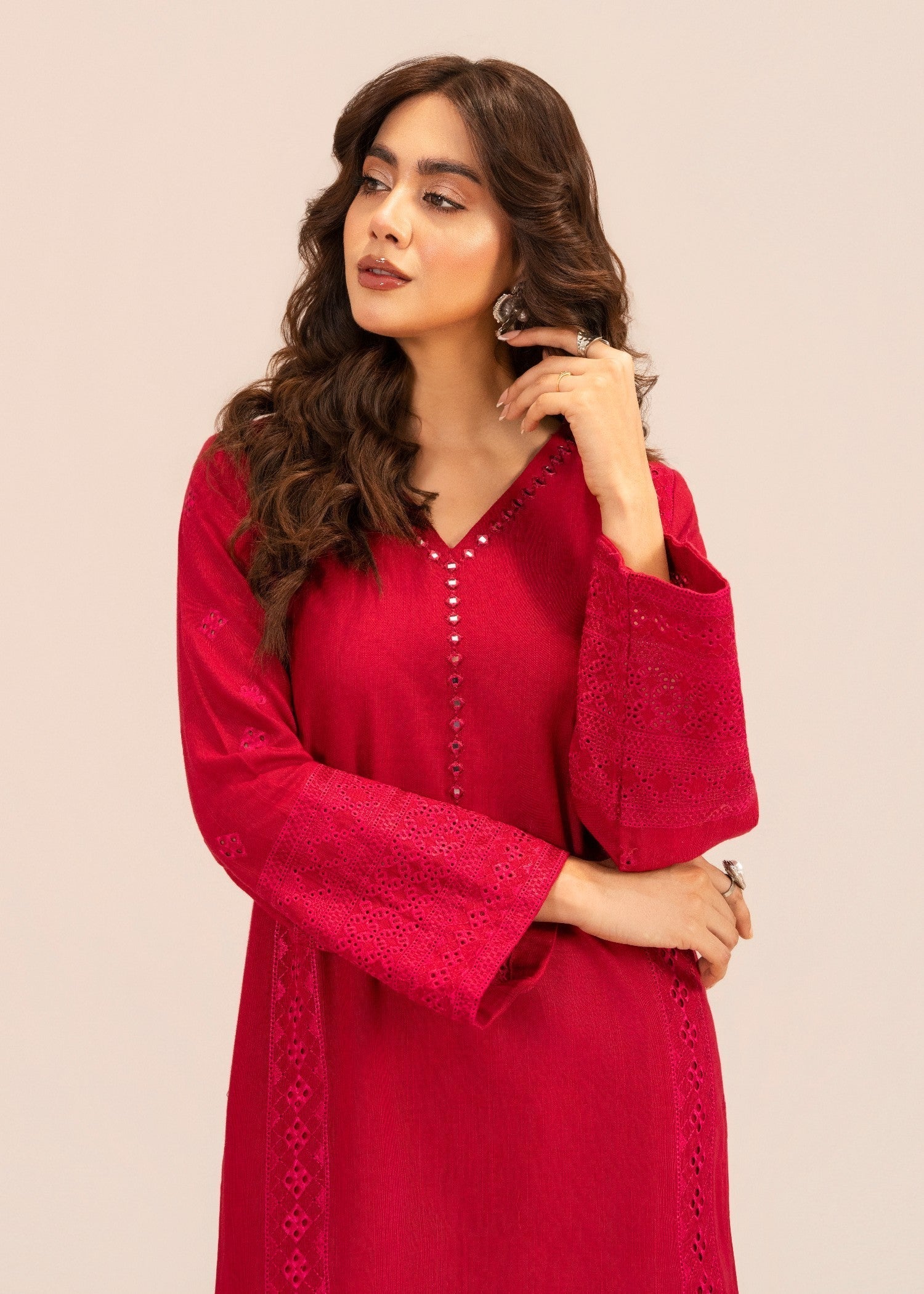 Sahibas By Mirza Aabroo Red Women 2pcs