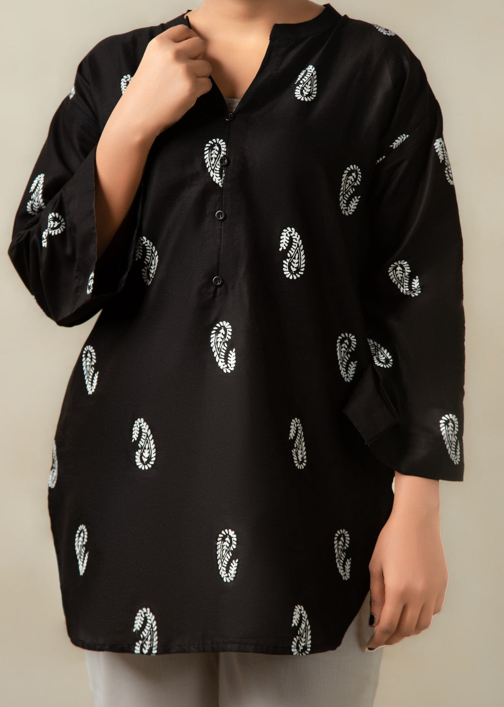 Zarah&Sarah Monochrome Muse Women 2pcs