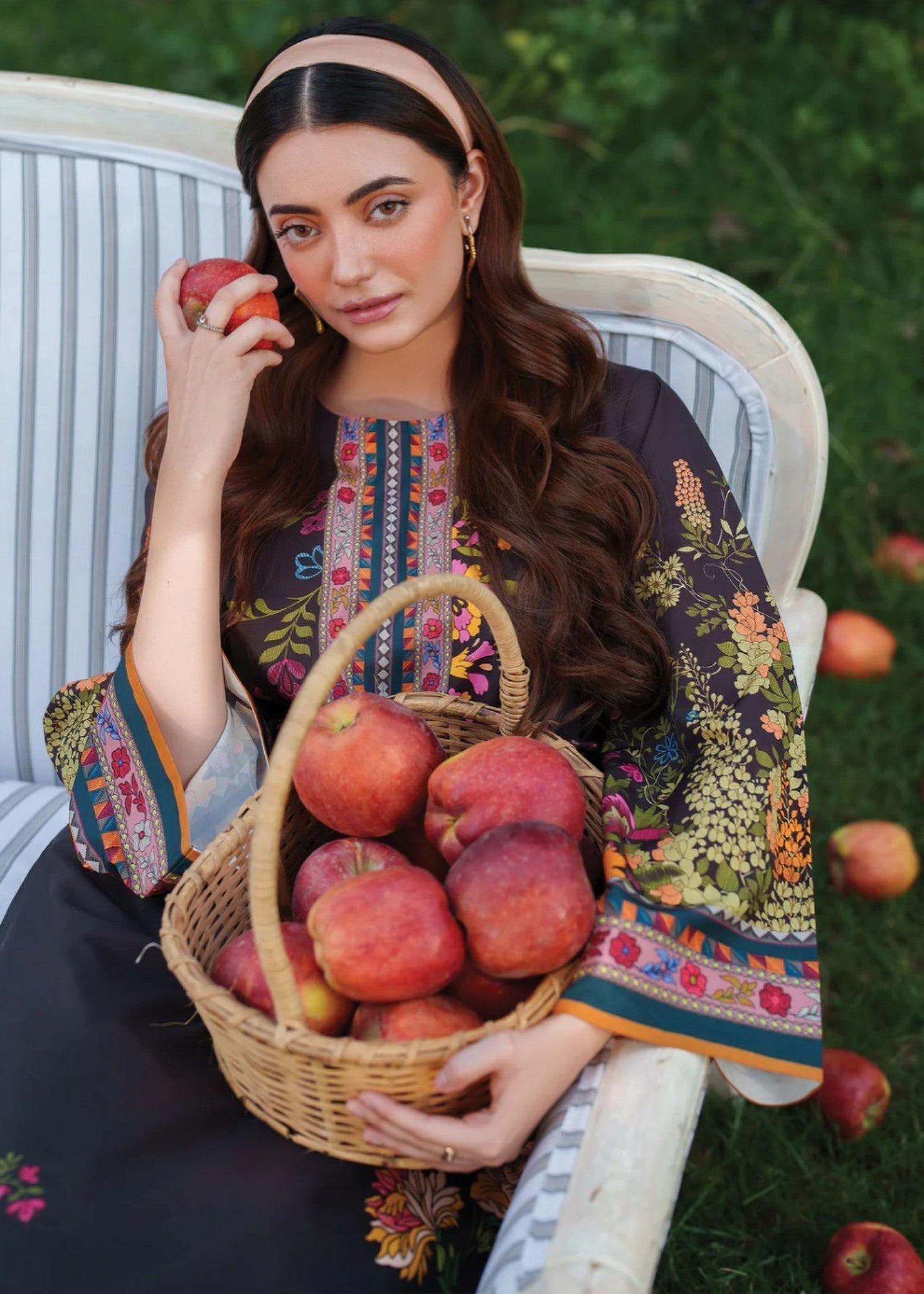 Garnet Clothing Saanvi Women 2pcs