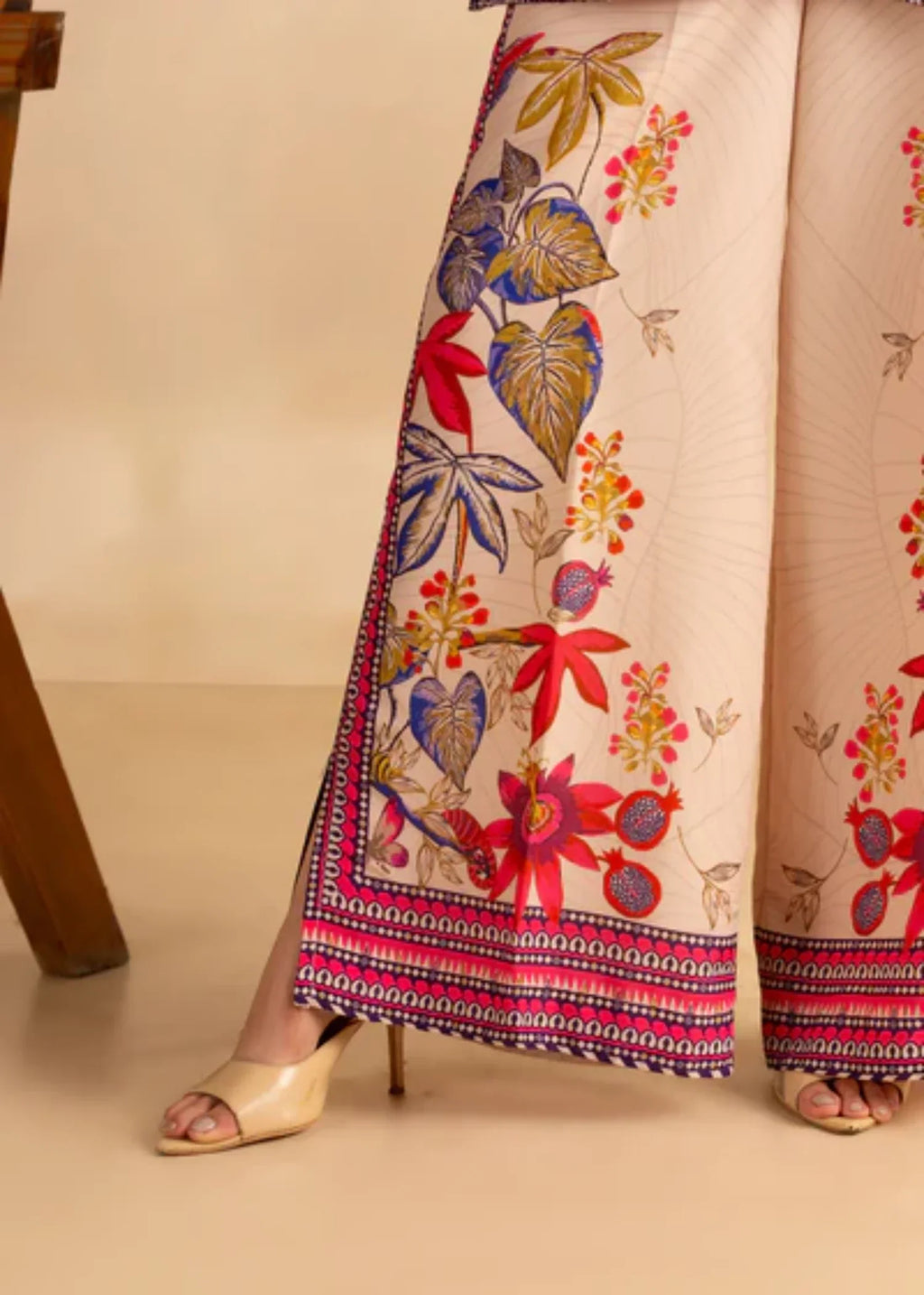 Preetpret Butter Cup Women 2pcs