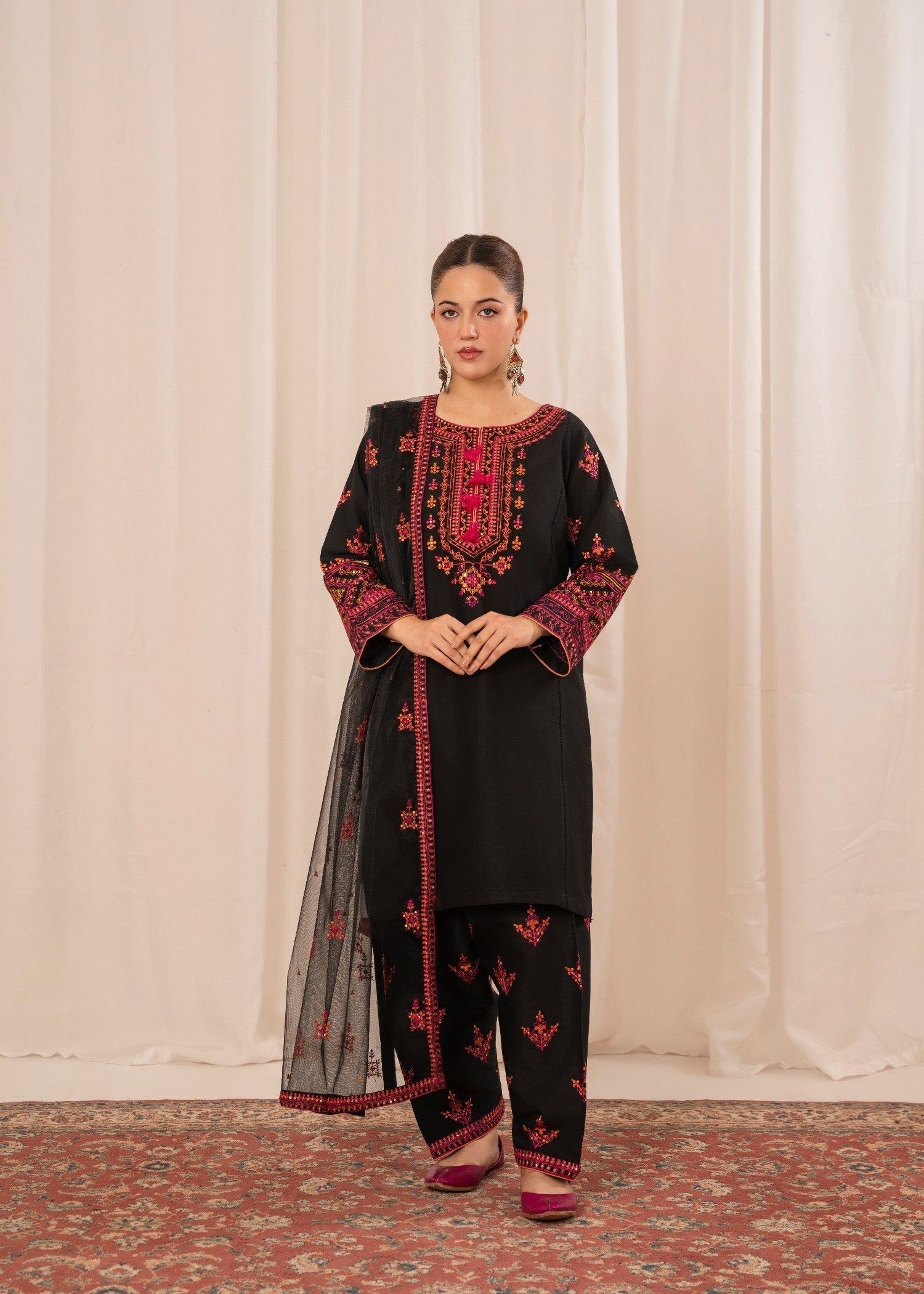 Zaren Noir Thread Women 3pcs