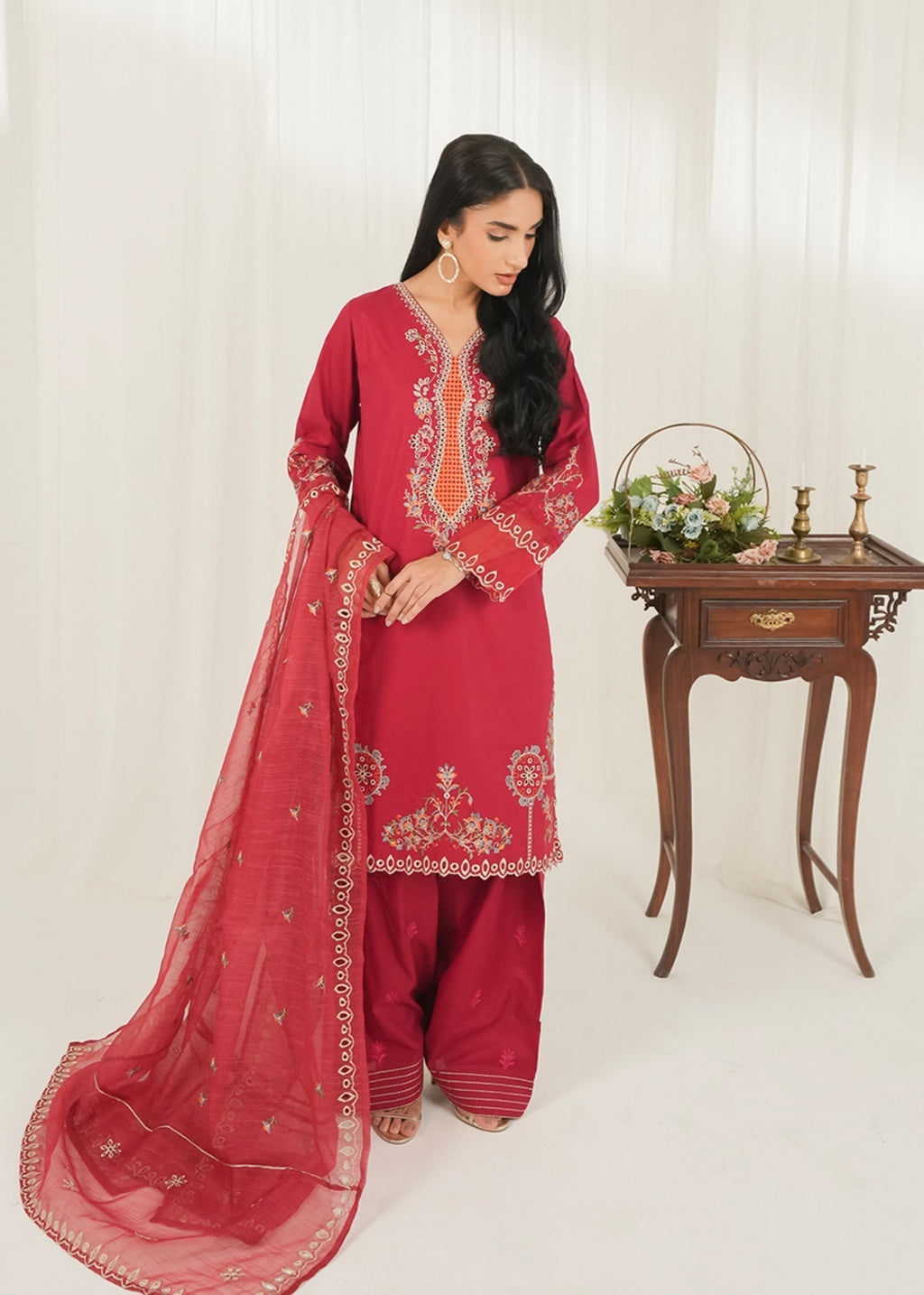 Kross Kulture Embroidered Lawn Suit With Farshi Shalwaar 01645 Women 3pcs