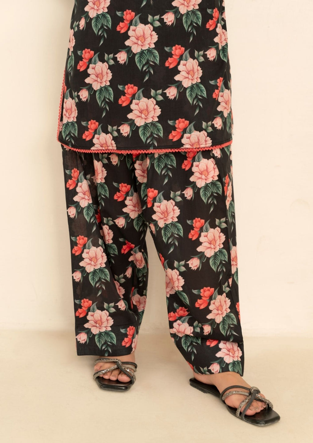 Yolo Pret Digital Print Lawn with Shalwar GULMEENA G25 0027 Women 2pcs