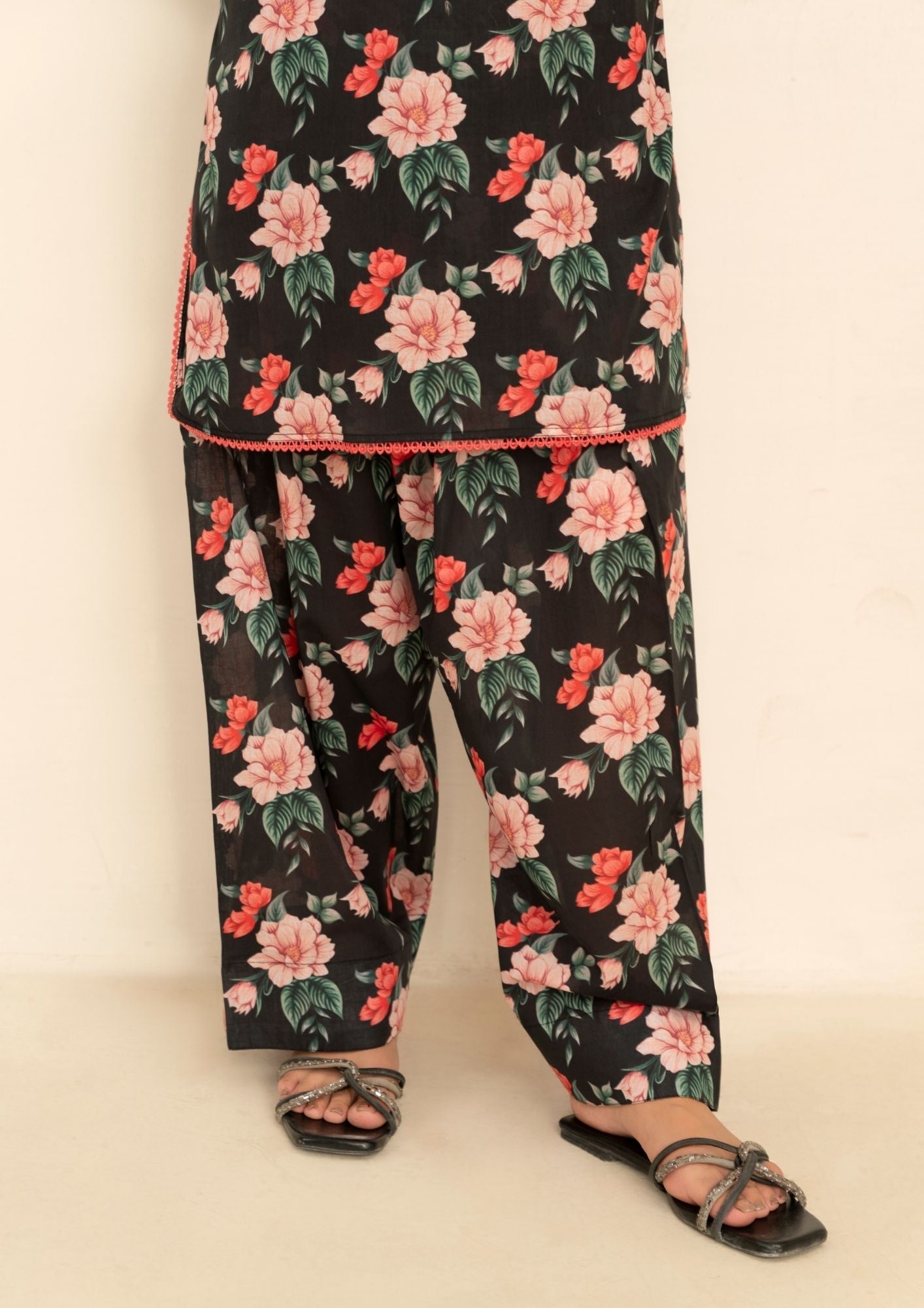 Yolo Pret Digital Print Lawn with Shalwar GULMEENA G25 0027 Women 2pcs