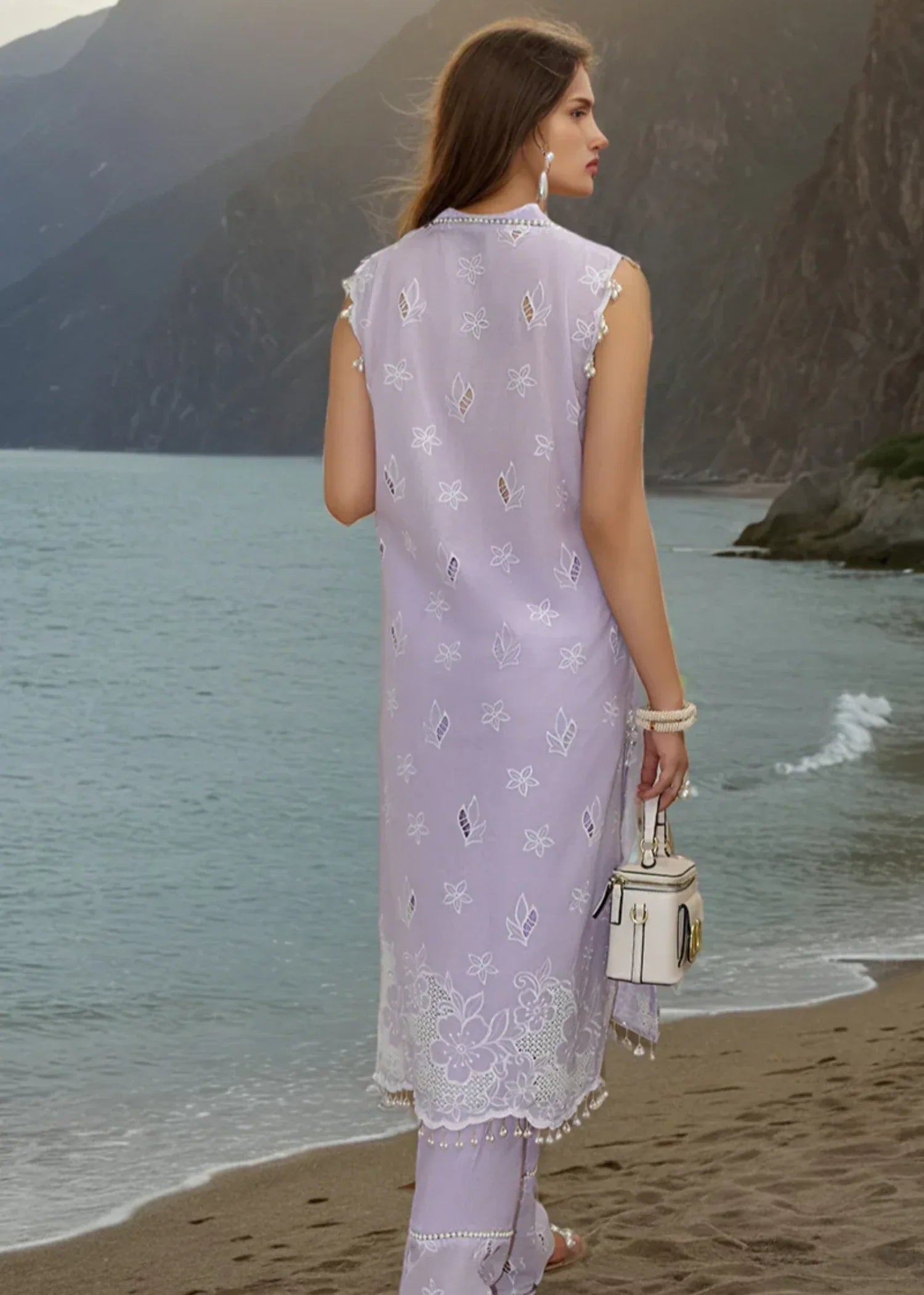 Threads & Motifs READY TO WEAR 9769 Women 1pcs