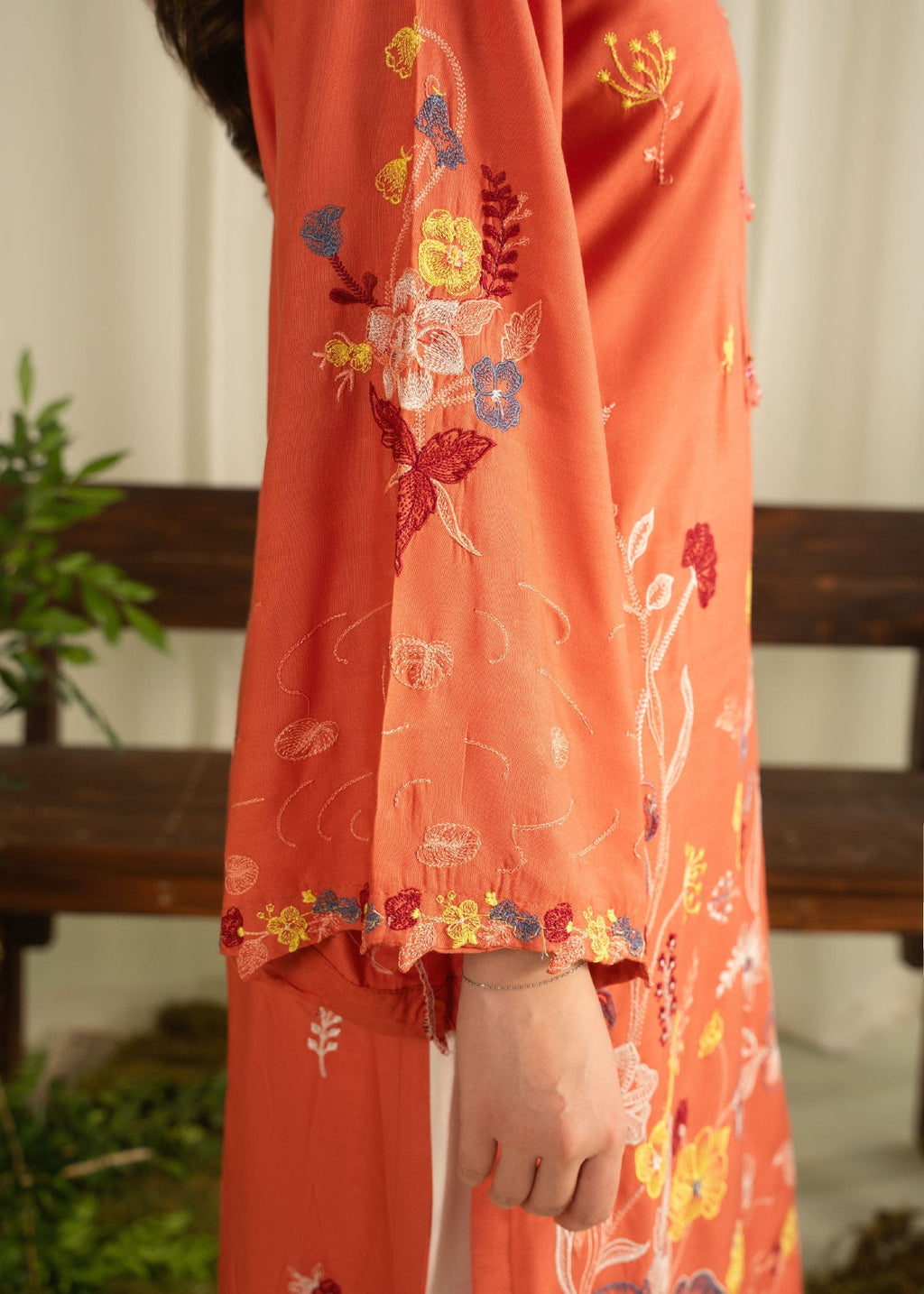 Chaudhary Arts Sahrosh Embroidered Women 2pcs