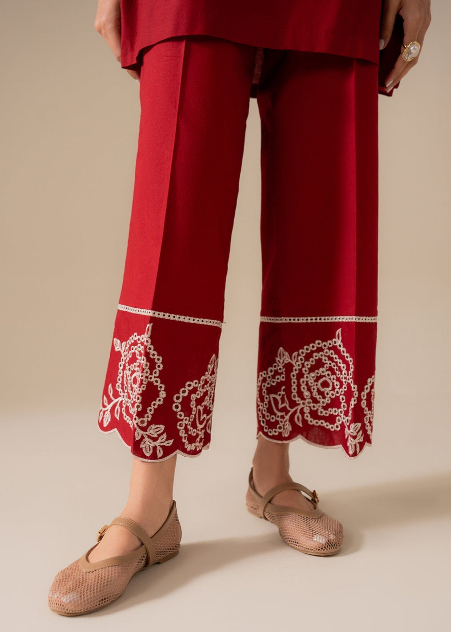 Kiara CRIMSON DUE Khaddar Embroidered Set Women 2pcs