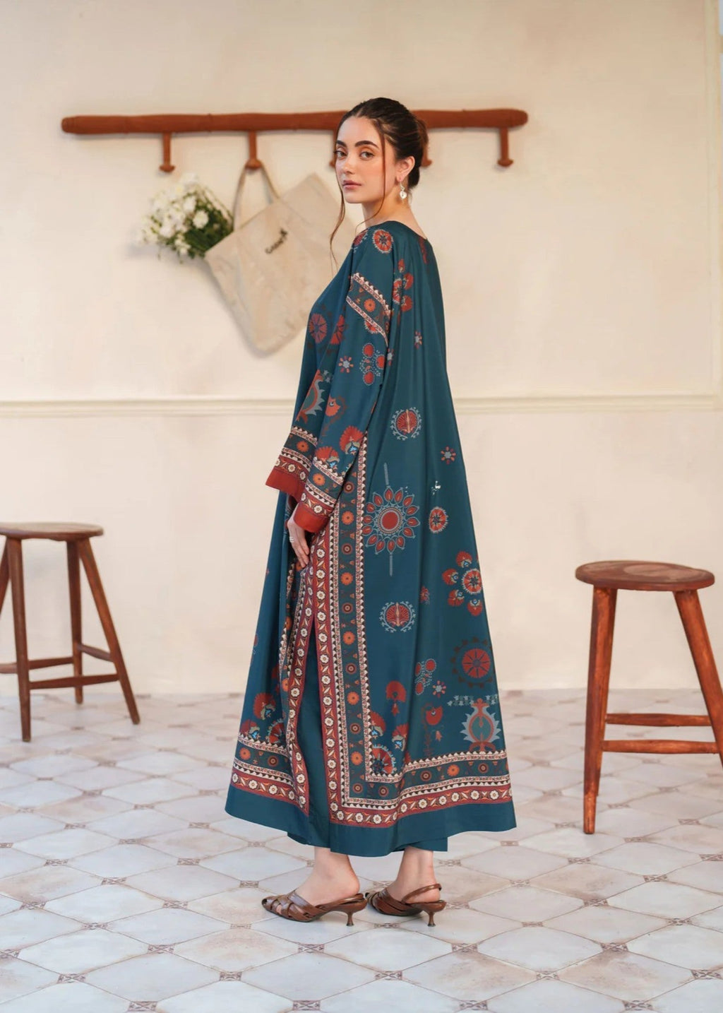 Garnet Clothing Aury Women 2pcs