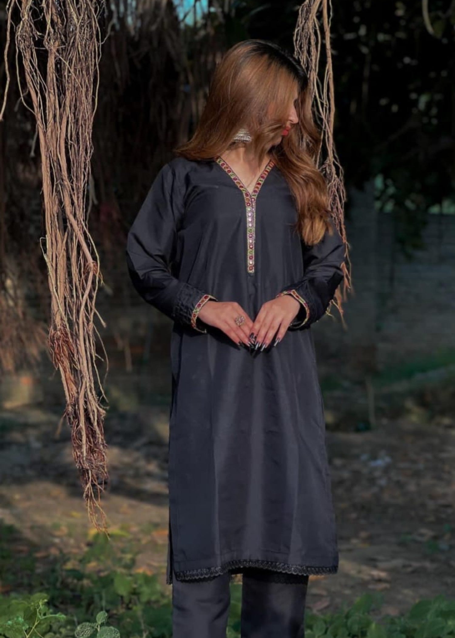 1 Mahoor Haven SHIRT AND CAPRI Women 2pcs