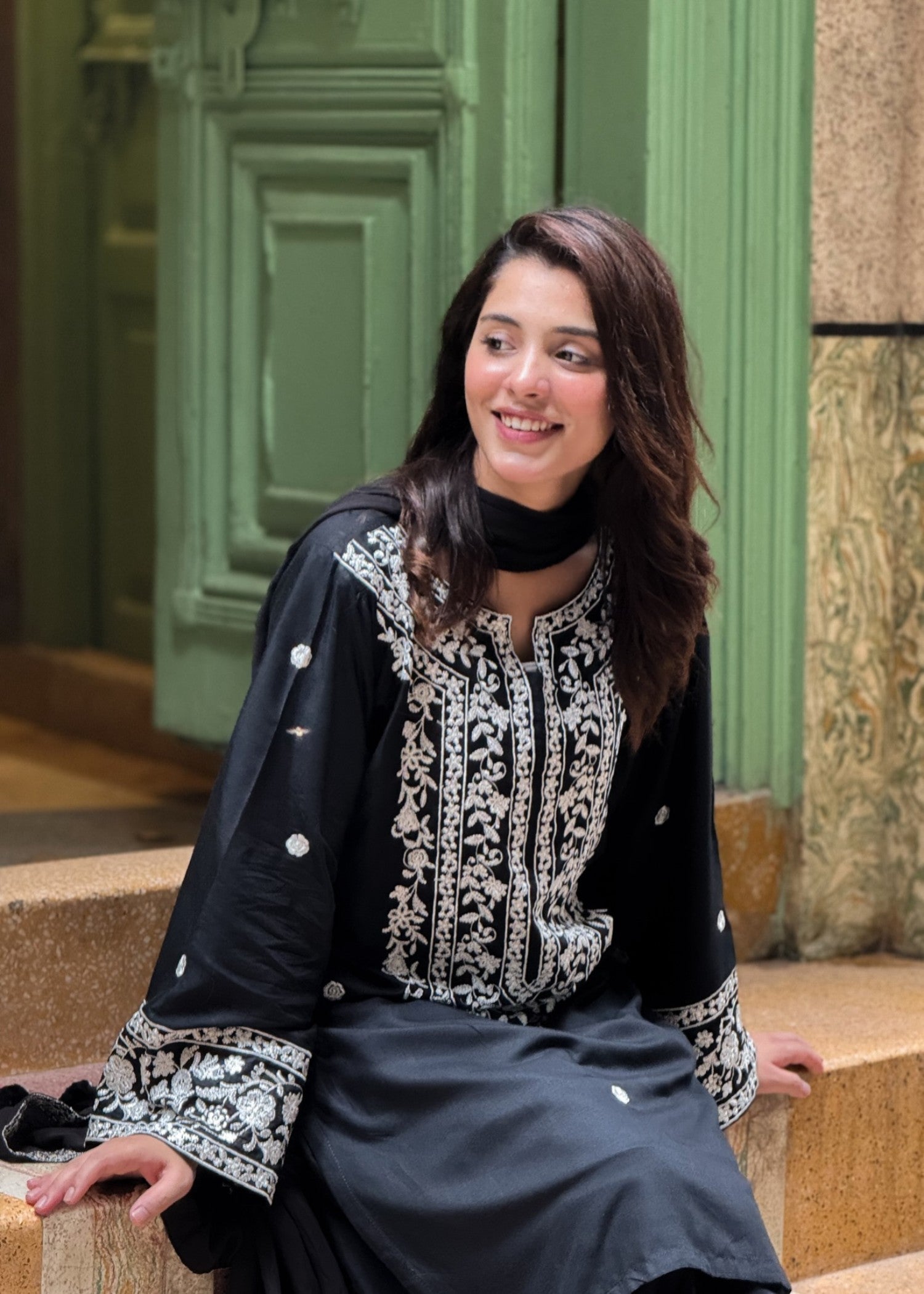 Kunaar White Snober Women 2pcs