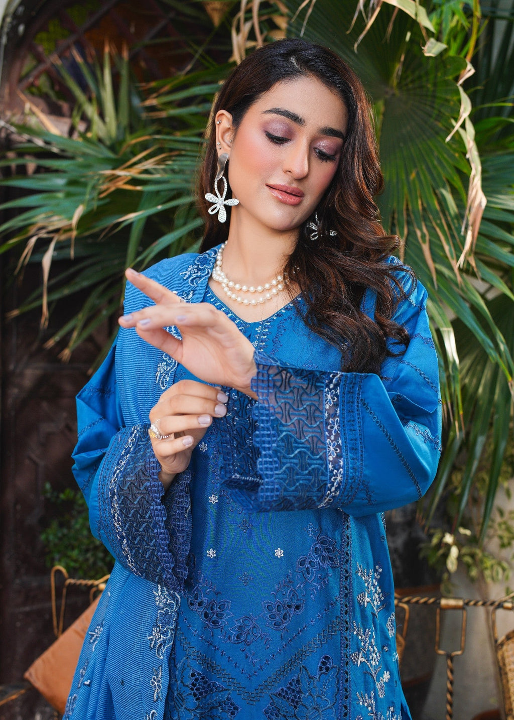 AATIQA Pure Lawn Embroidered 10 Women 3pcs