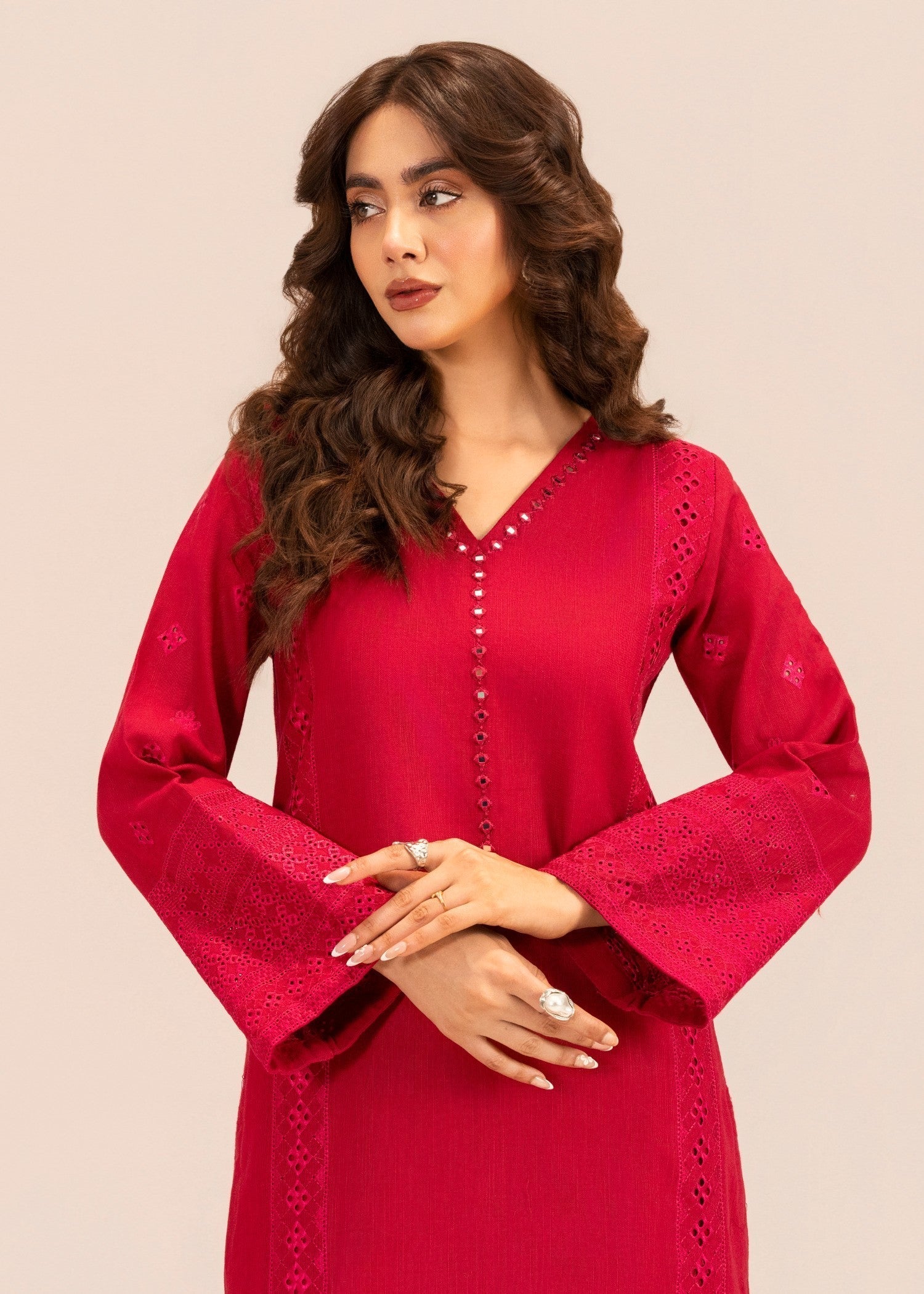 Sahibas By Mirza Aabroo Red Women 2pcs