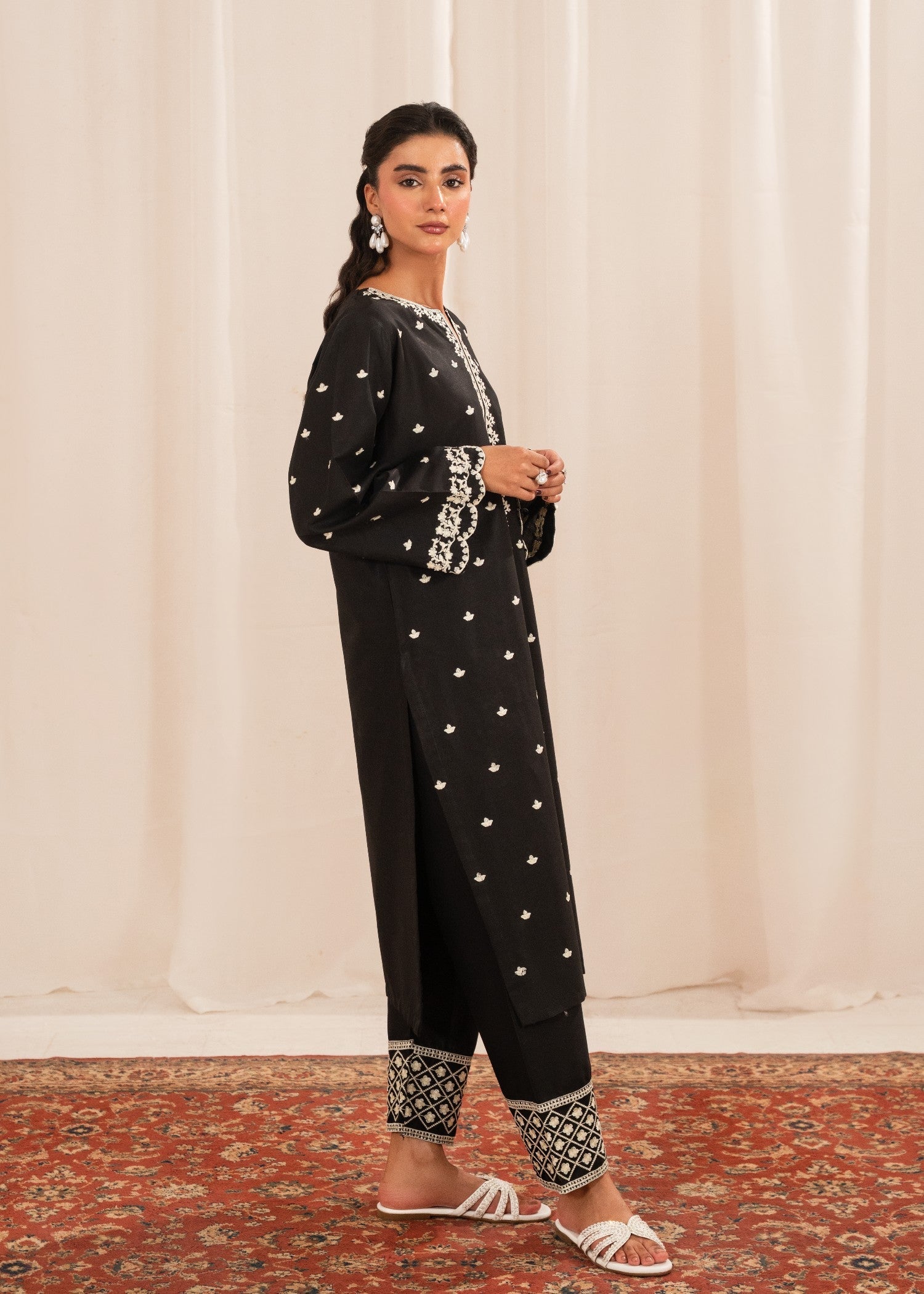 Chaudhary Arts Black hock Women 2pcs