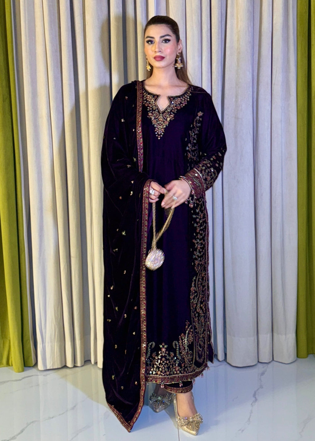 Laal Clothing Velvet V 08 Women 3pcs